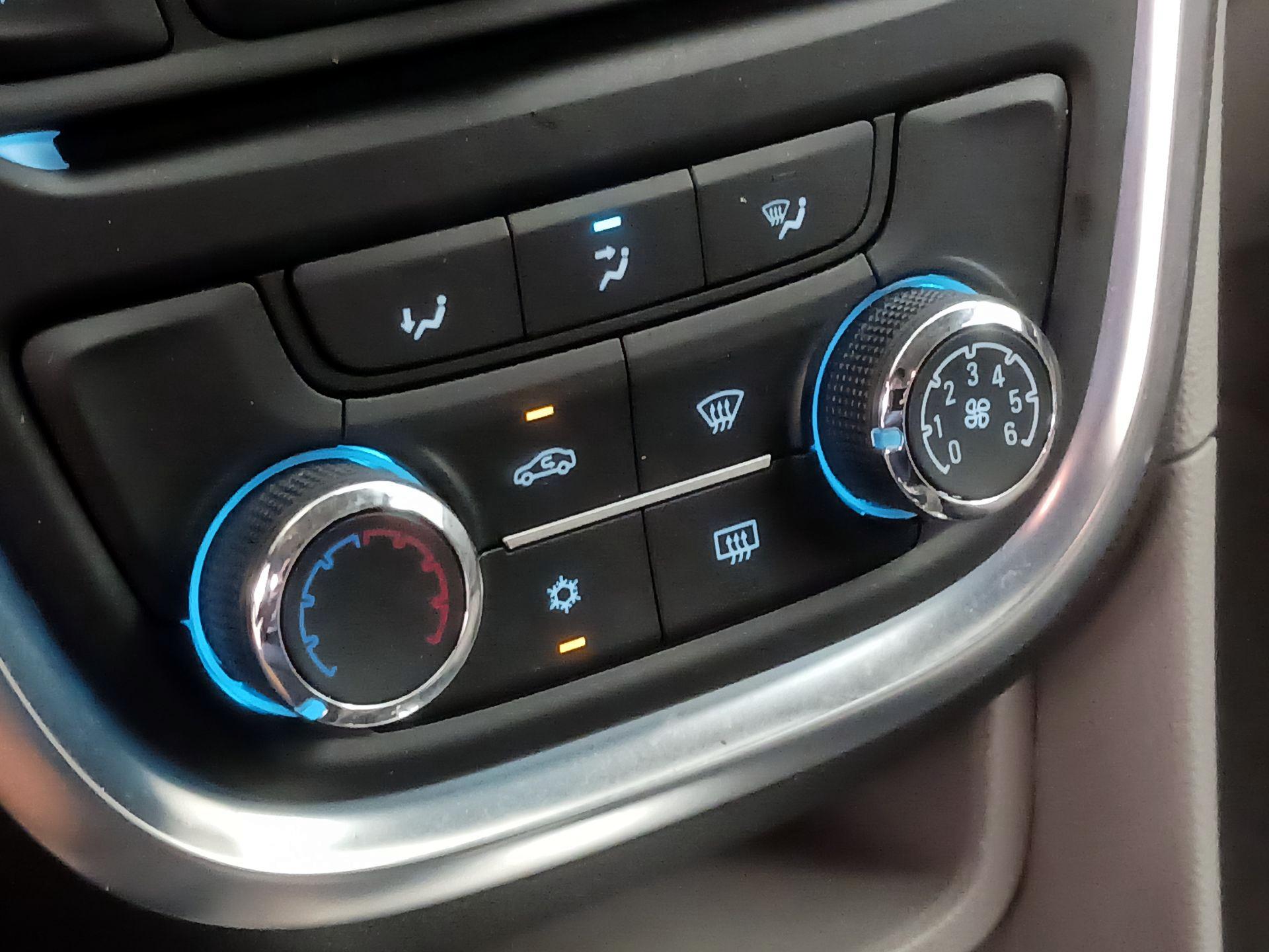 Thumbnail: 2016 Buick Encore - 16