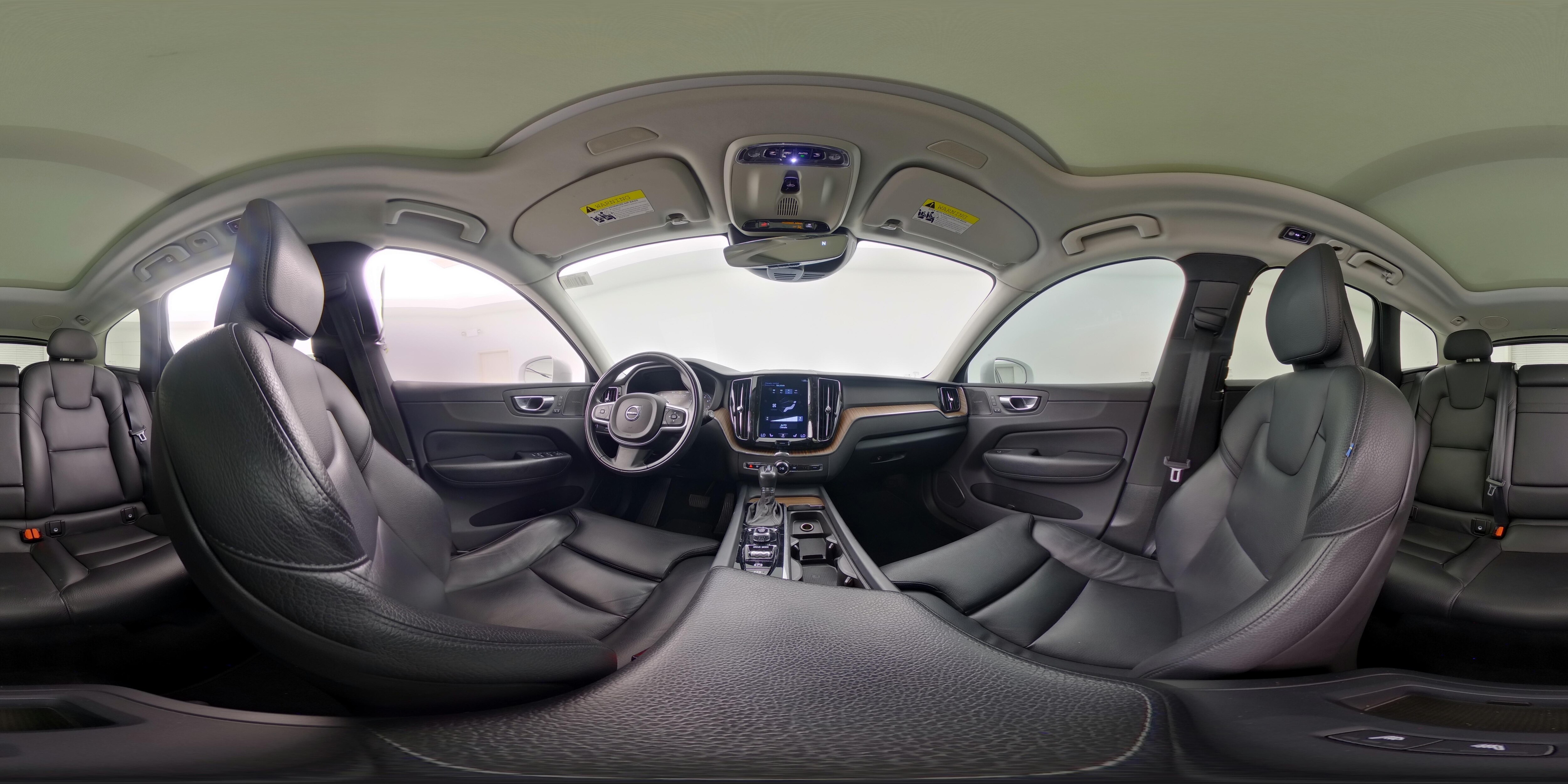 2019 Volvo XC60 Momentum - Photo 26