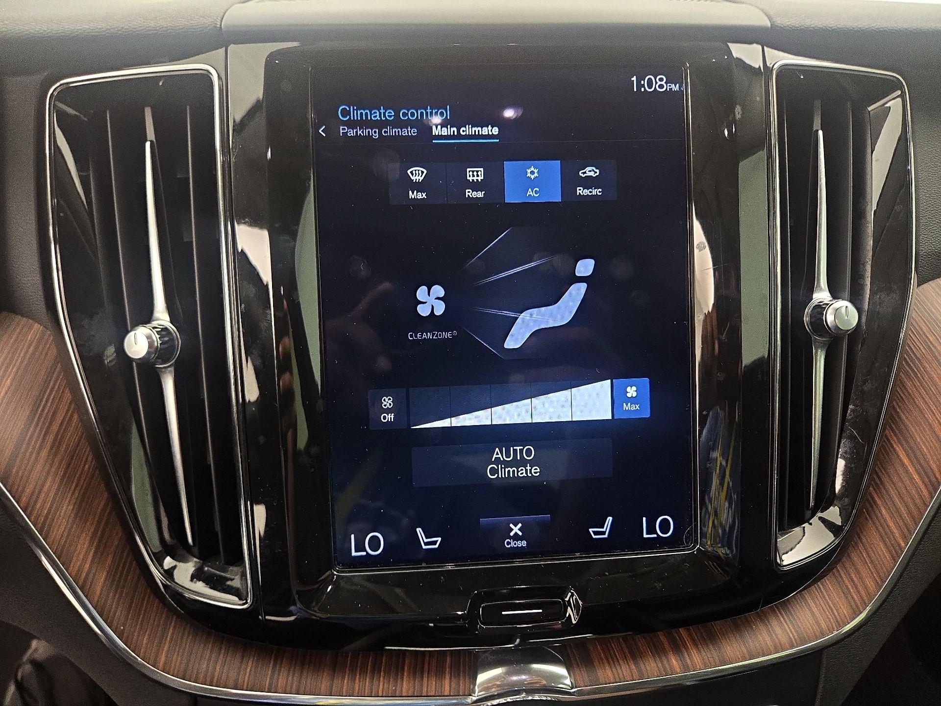 Thumbnail: 2019 Volvo XC60 - 17