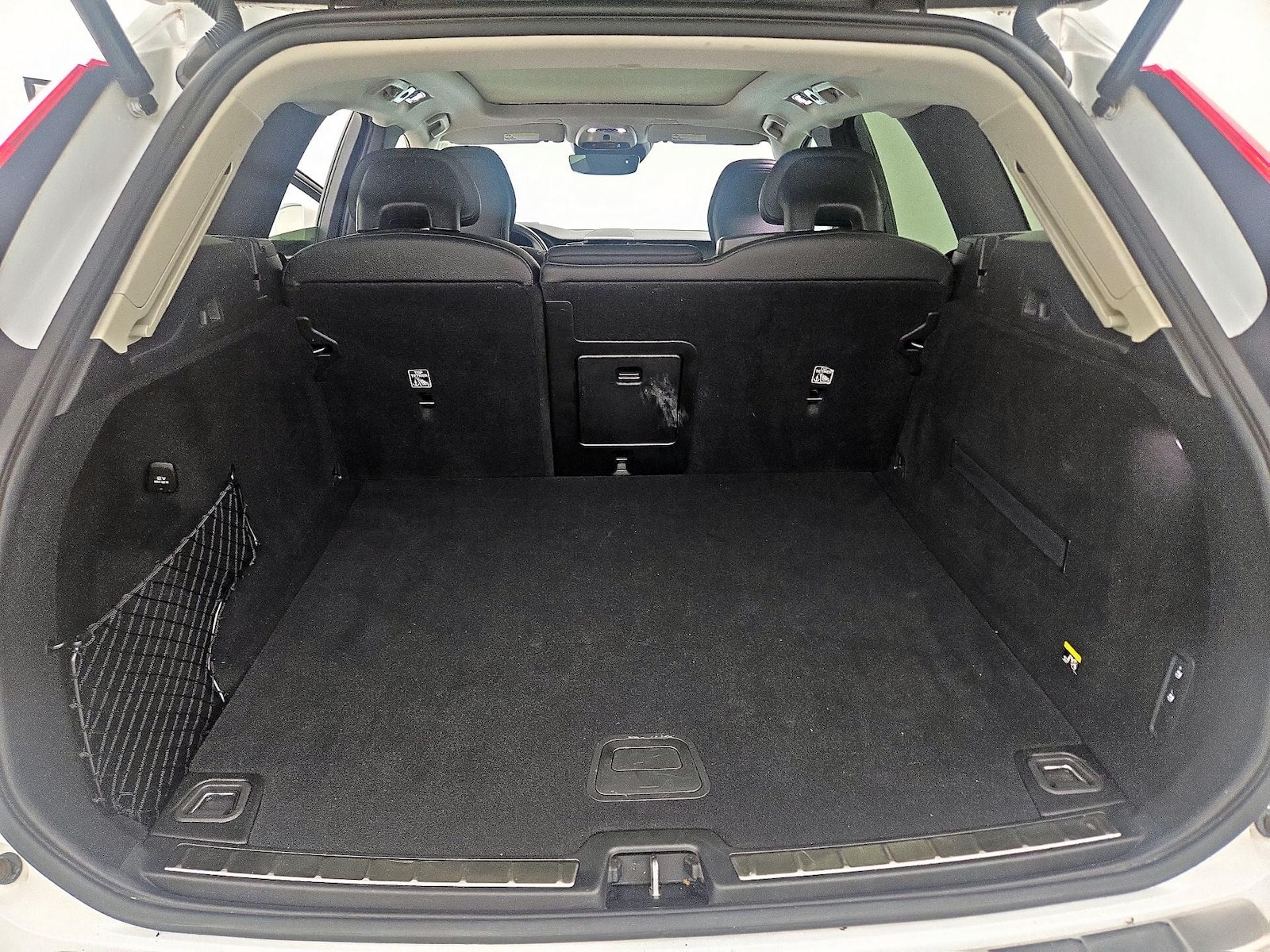 2019 Volvo XC60 Momentum - Photo 23