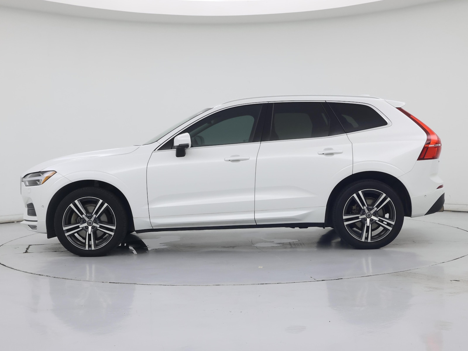 2019 Volvo XC60 Momentum - Photo 4