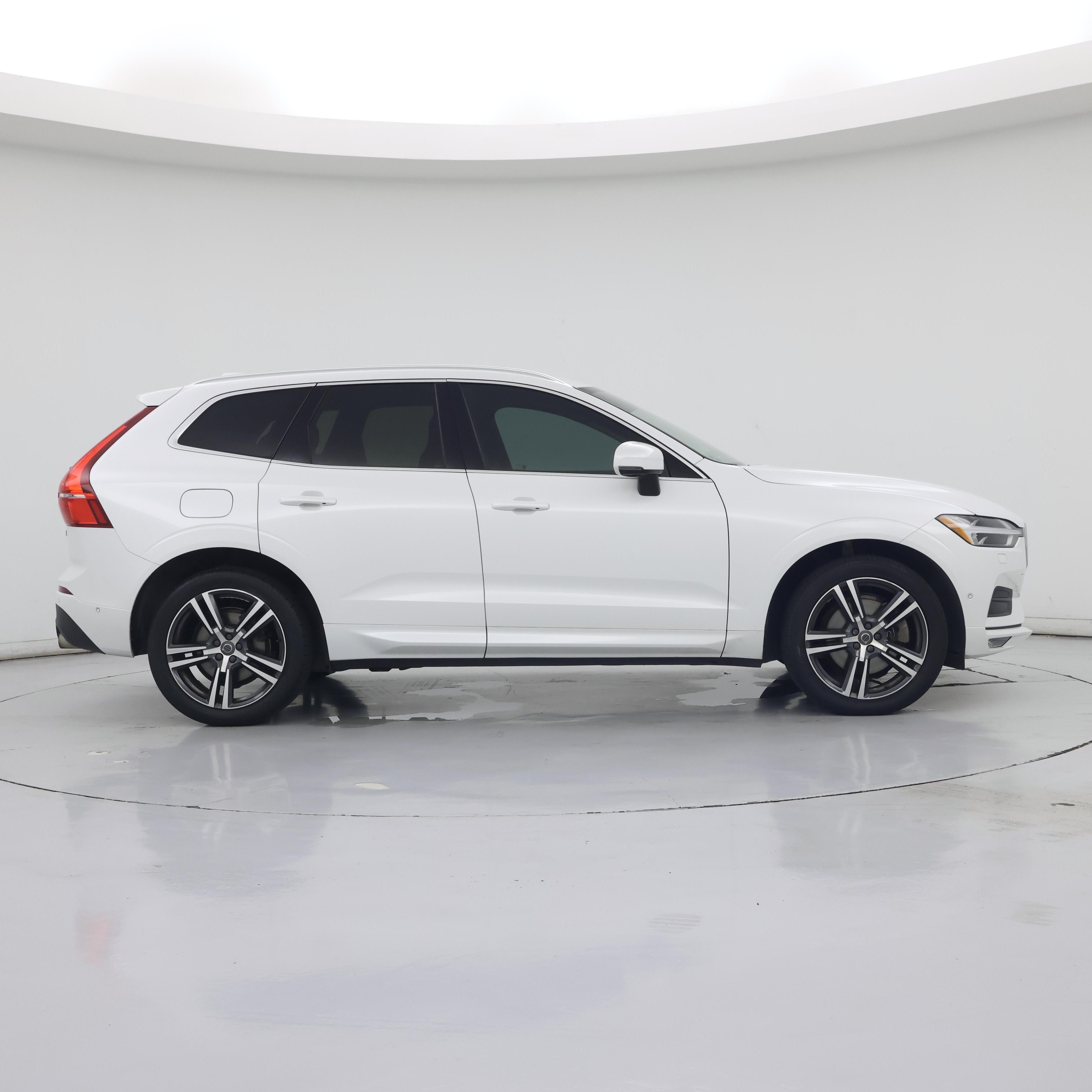 Thumbnail: 2019 Volvo XC60 - 7