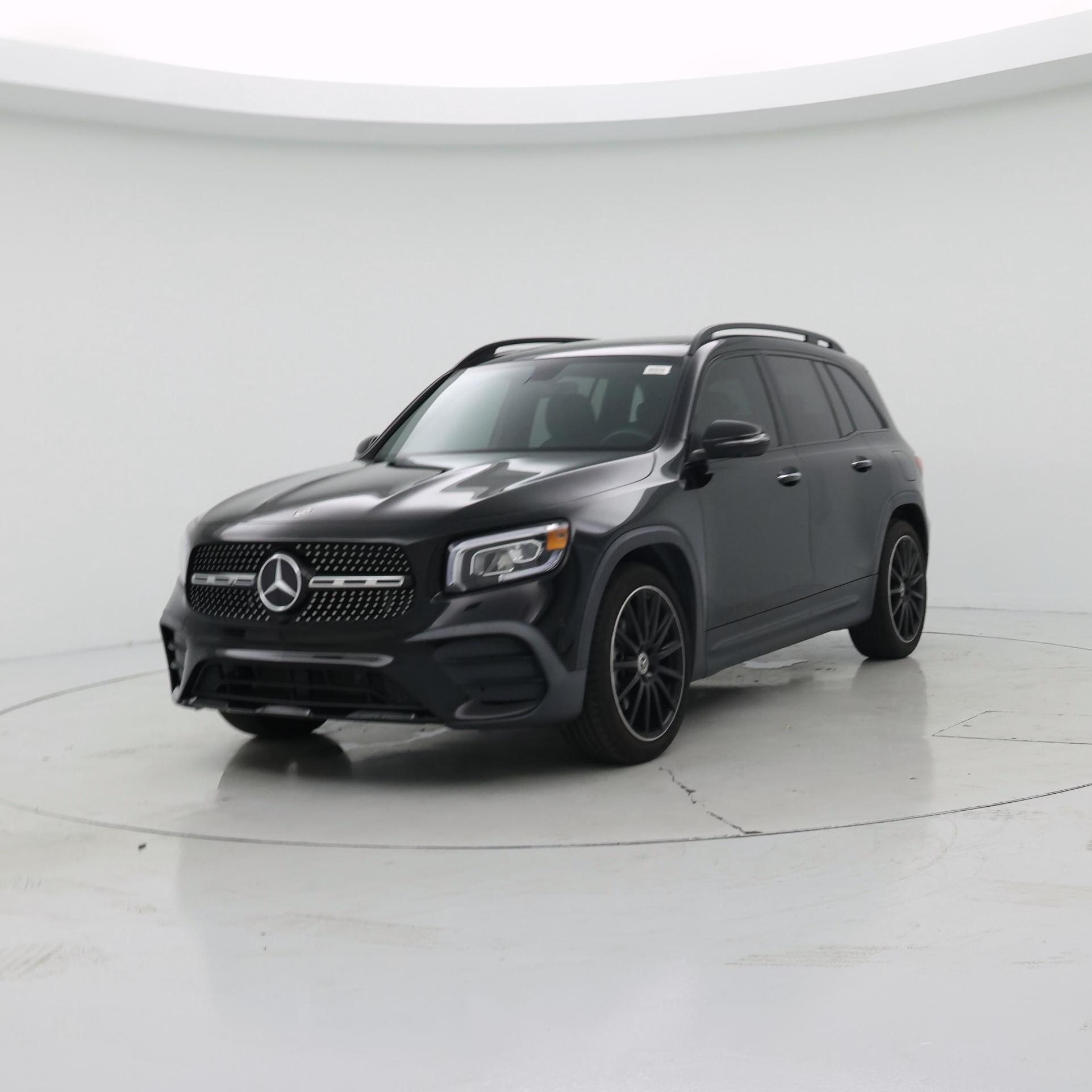 Thumbnail: 2023 Mercedes-Benz GLB - 4
