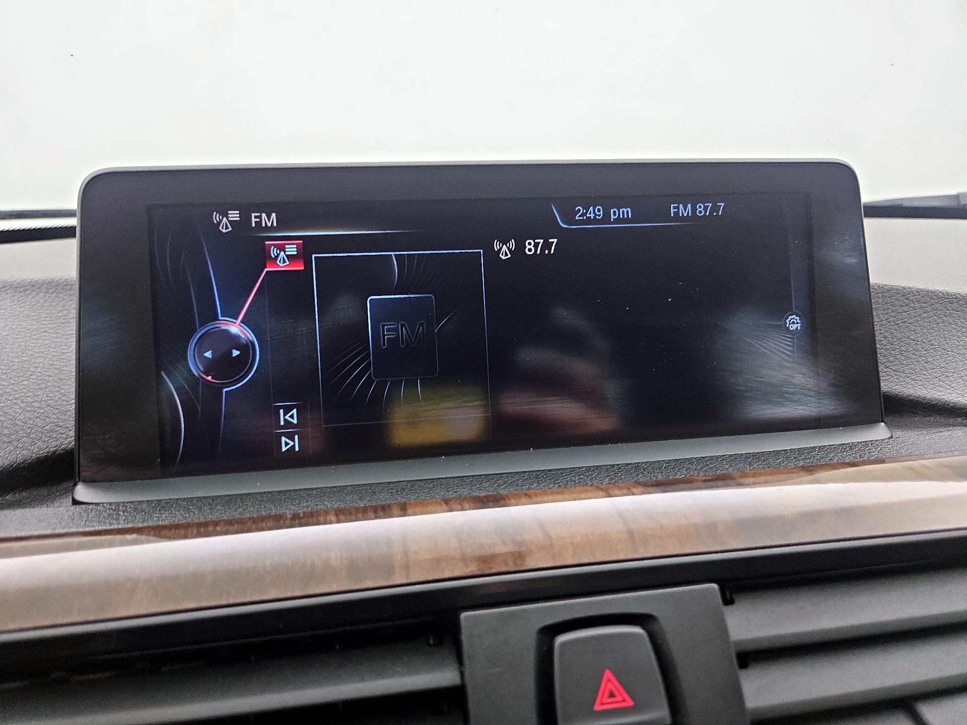 Thumbnail: 2015 BMW 3 Series - 15
