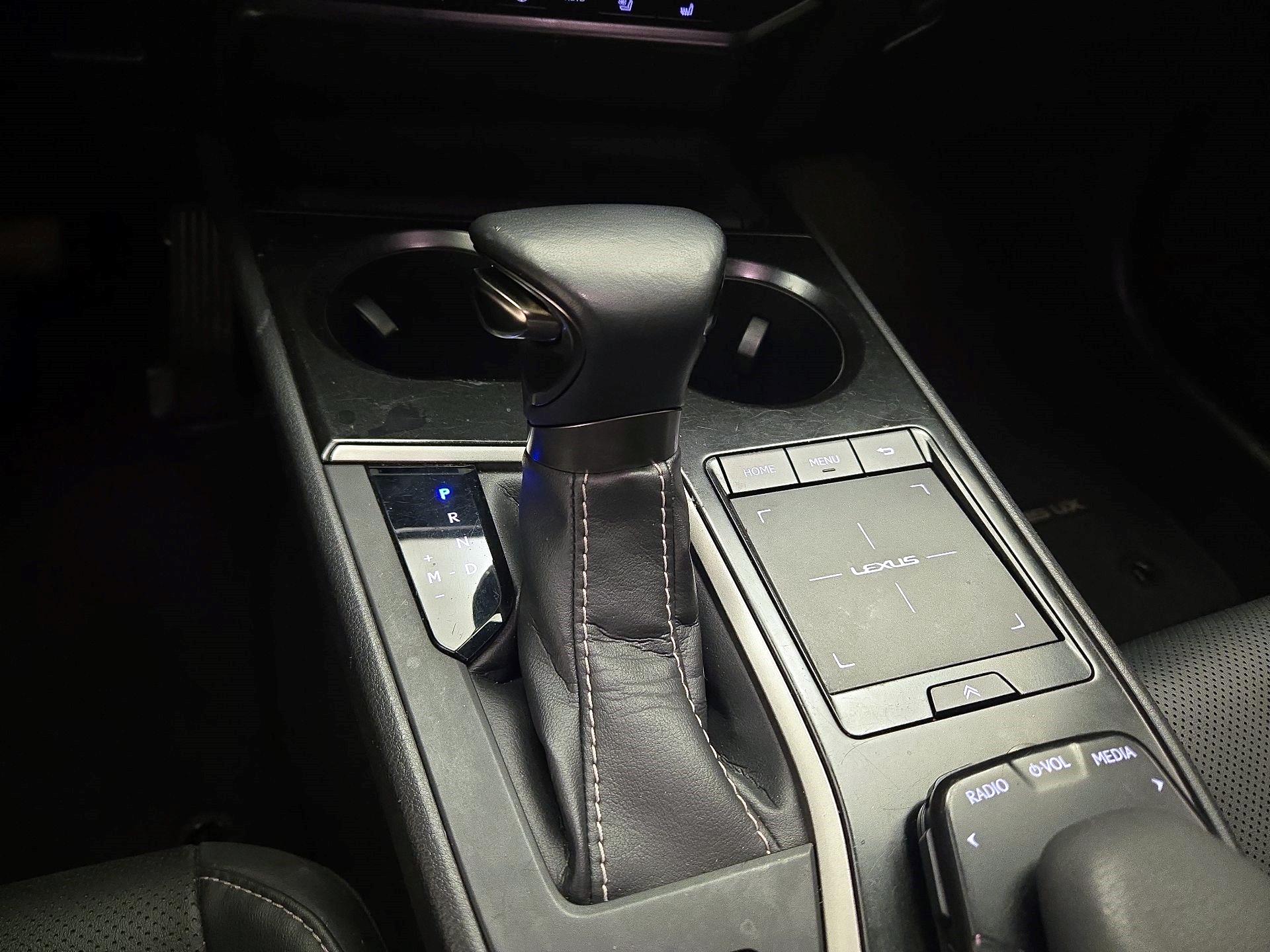 Thumbnail: 2019 Lexus UX - 15