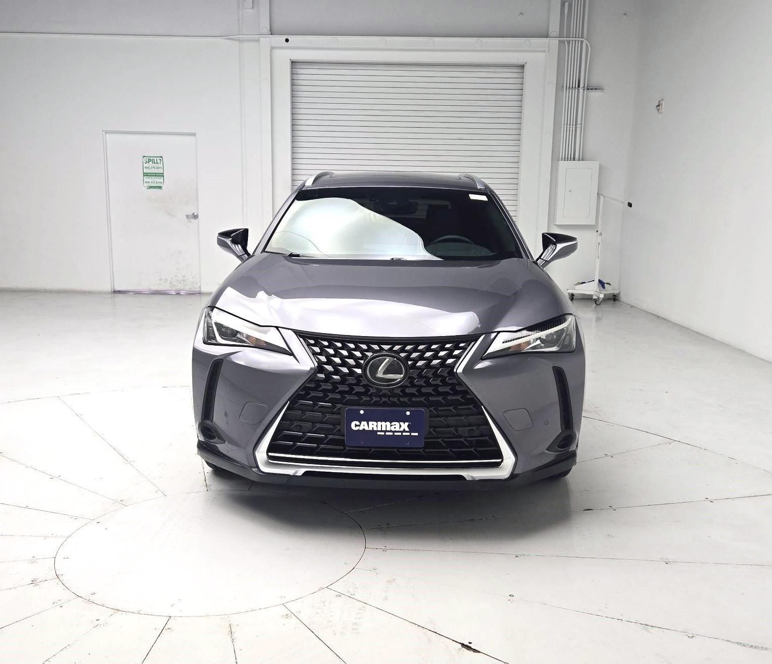 Thumbnail: 2019 Lexus UX - 2