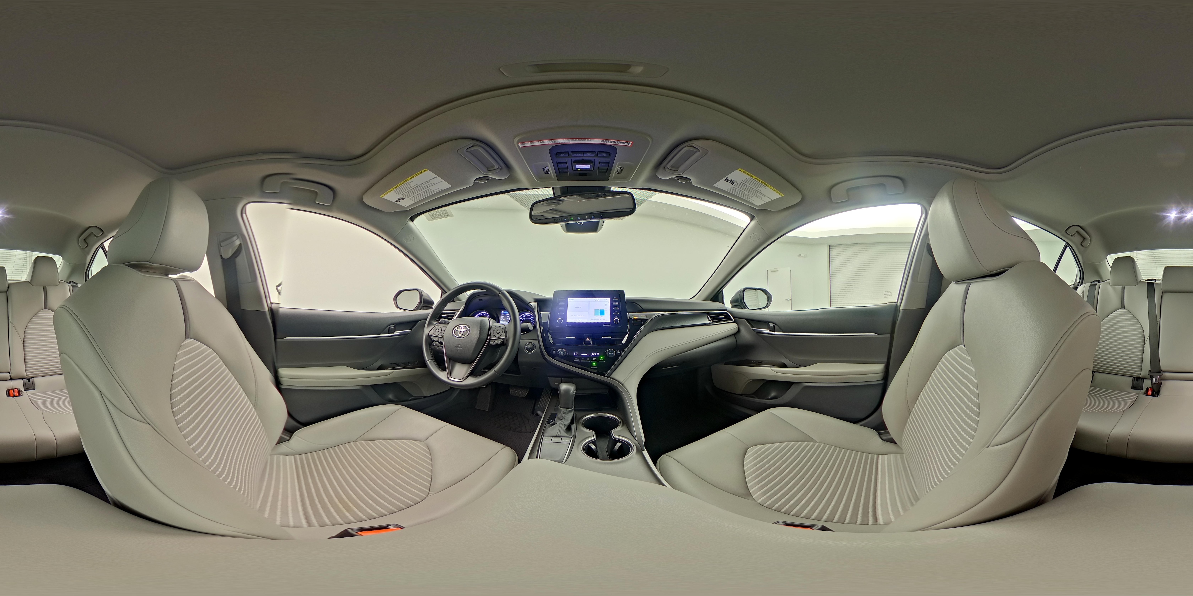 2022 Toyota Camry SE - Photo 25