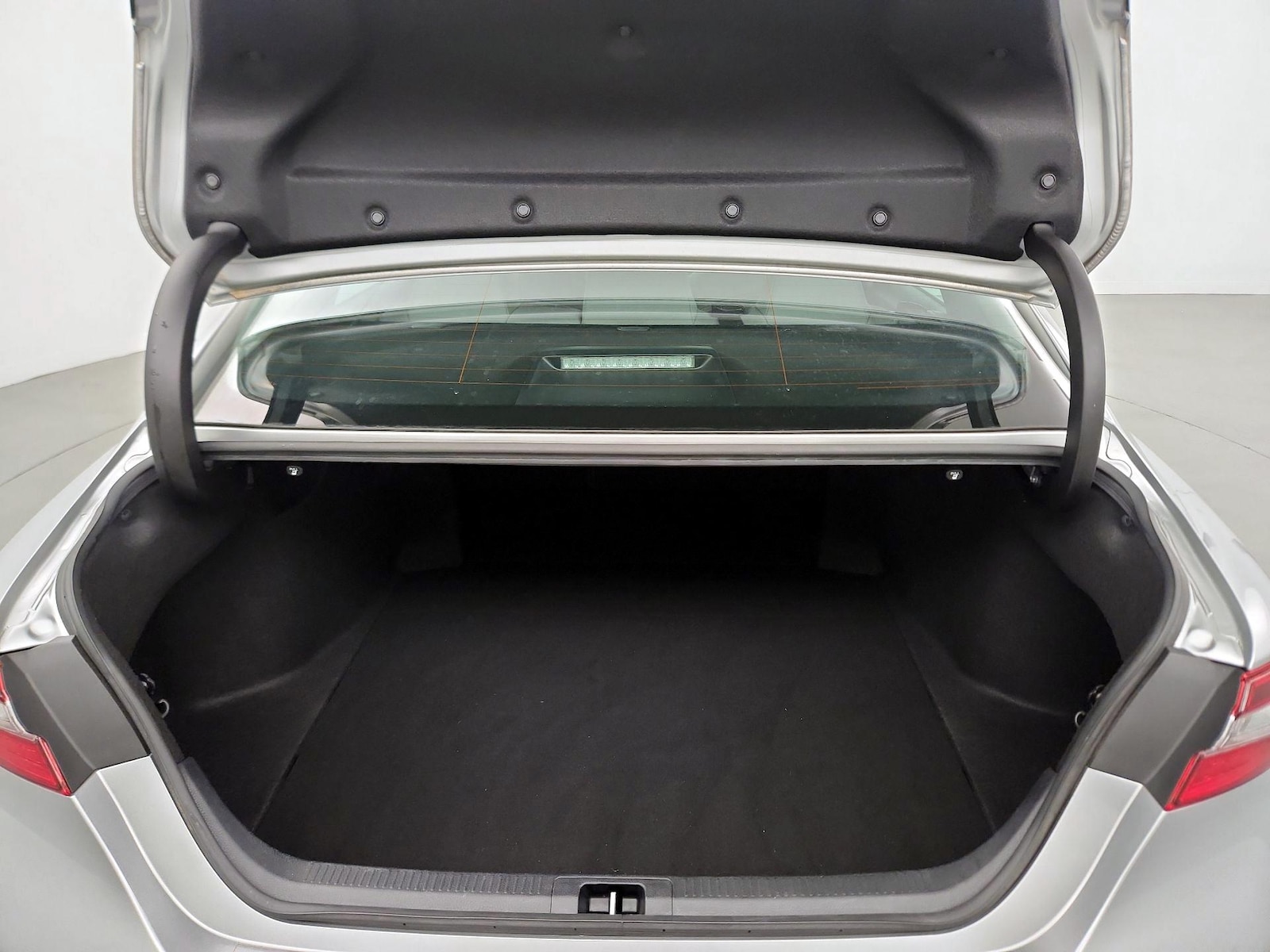 2022 Toyota Camry SE - Photo 22