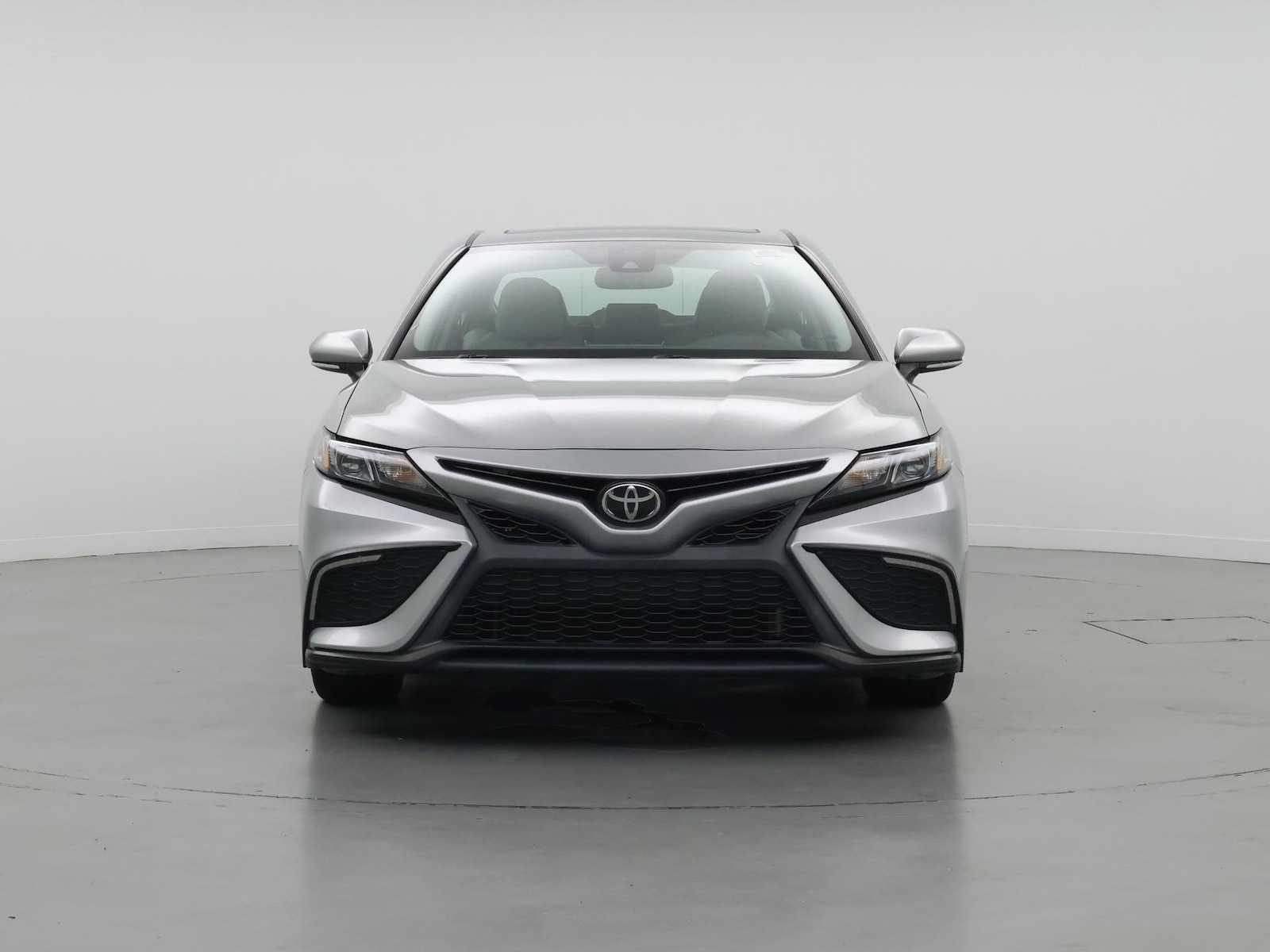 2022 Toyota Camry SE - Photo 6