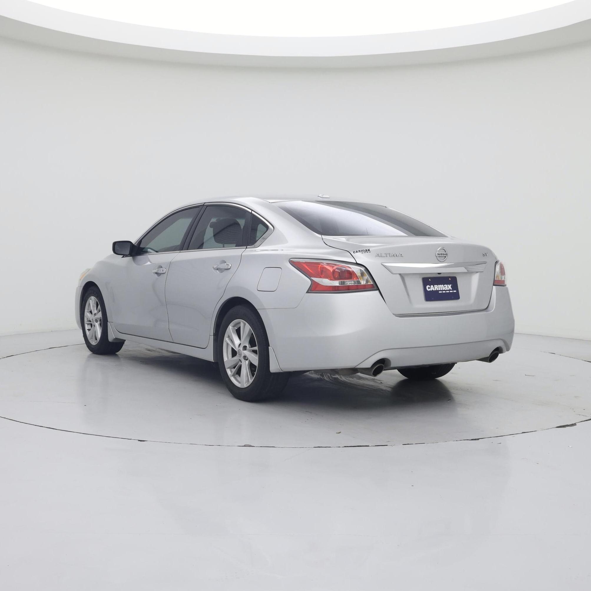 Thumbnail: 2015 Nissan Altima - 2
