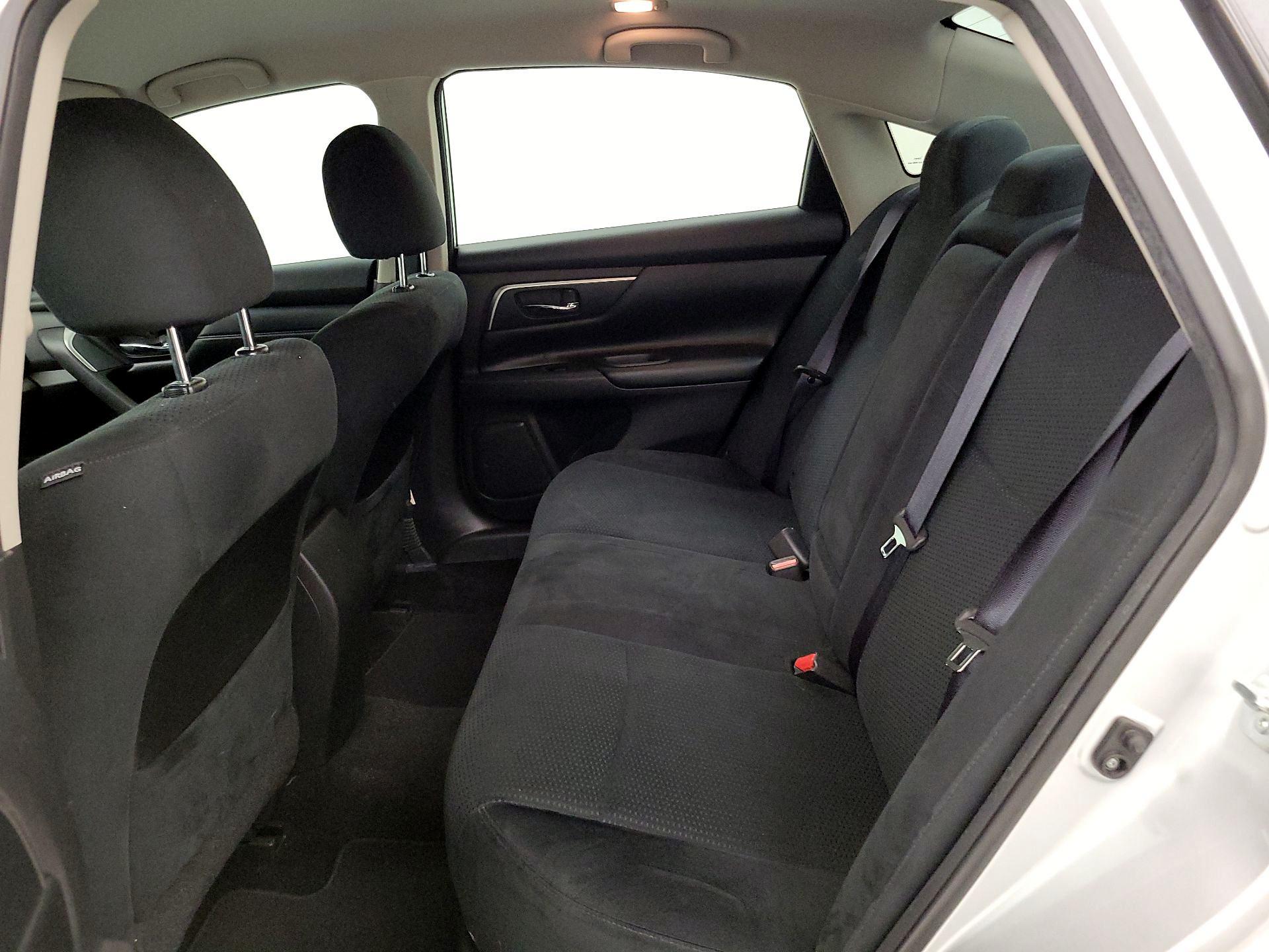 Thumbnail: 2015 Nissan Altima - 19