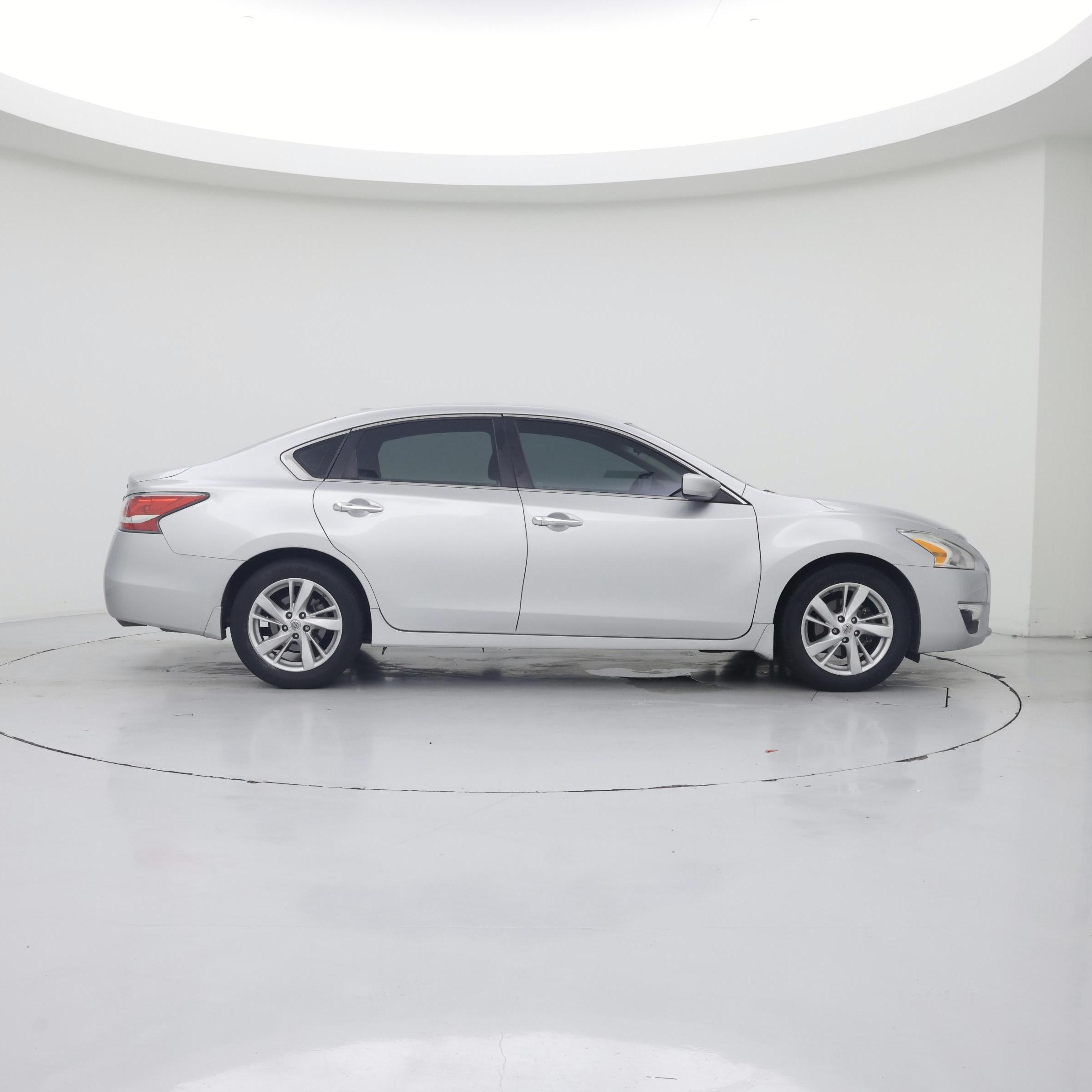 Thumbnail: 2015 Nissan Altima - 7