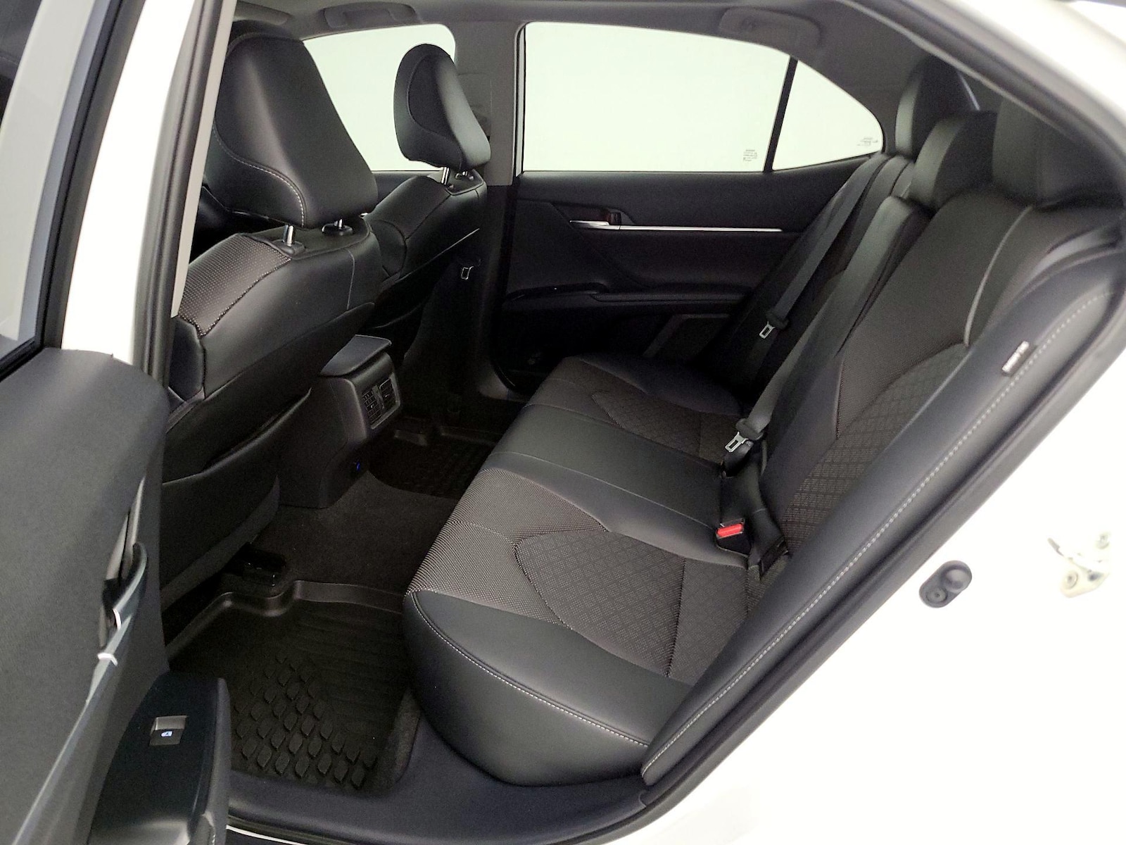 2020 Toyota Camry XSE - Photo 22