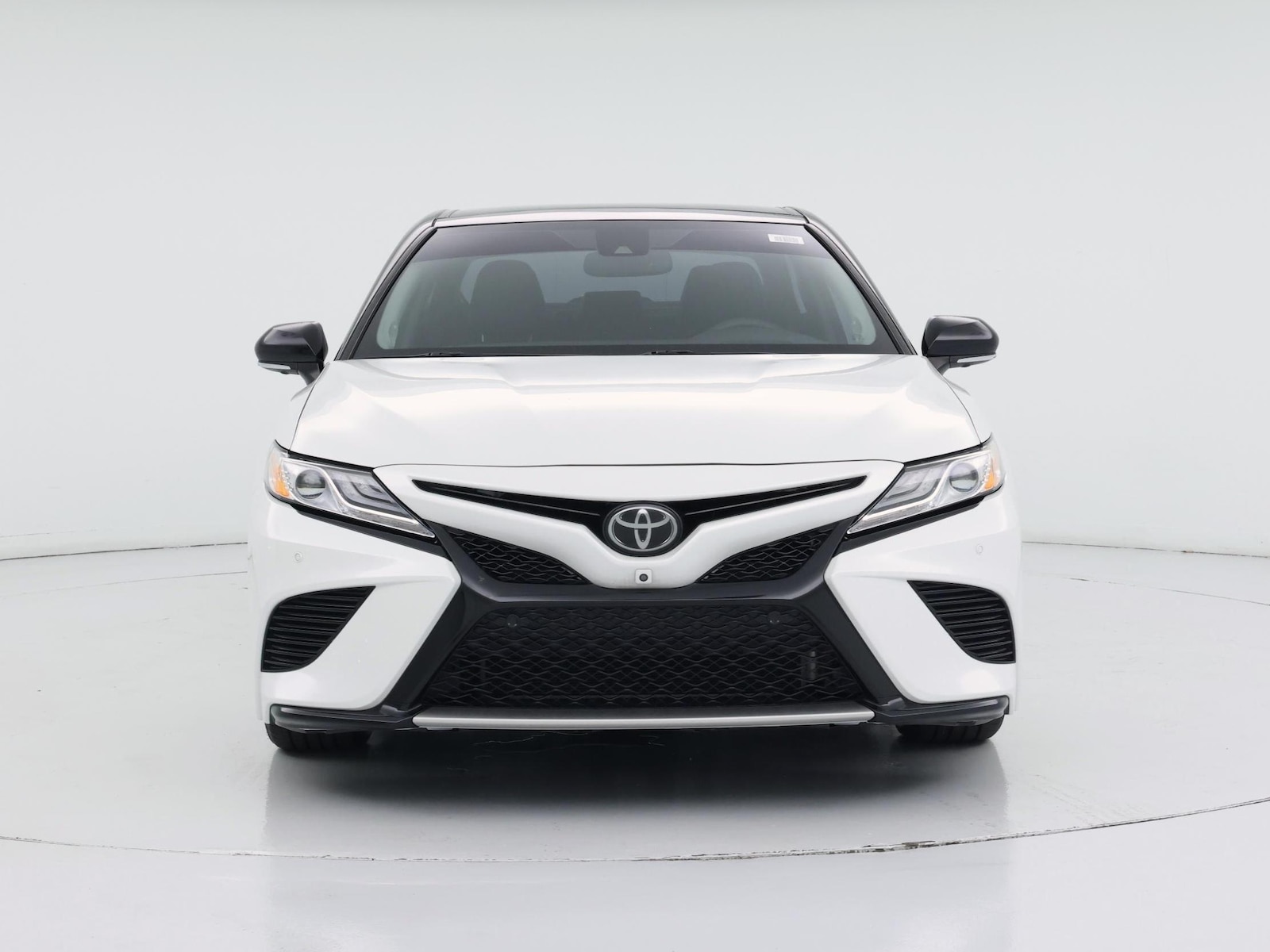 2020 Toyota Camry XSE - Photo 6