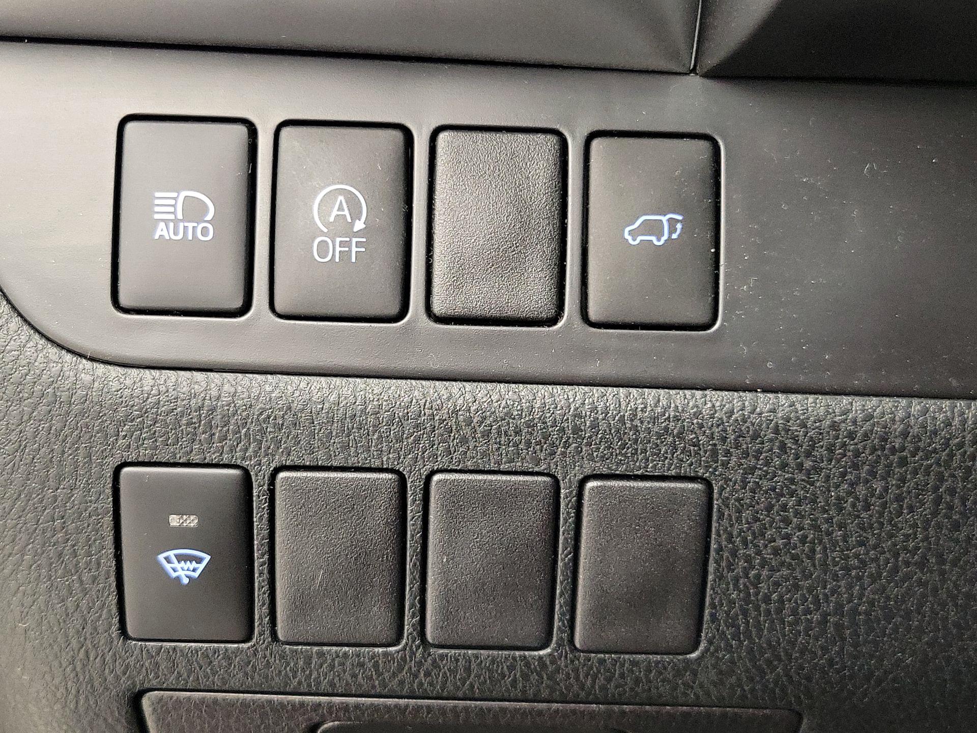 Thumbnail: 2018 Toyota Highlander - 13