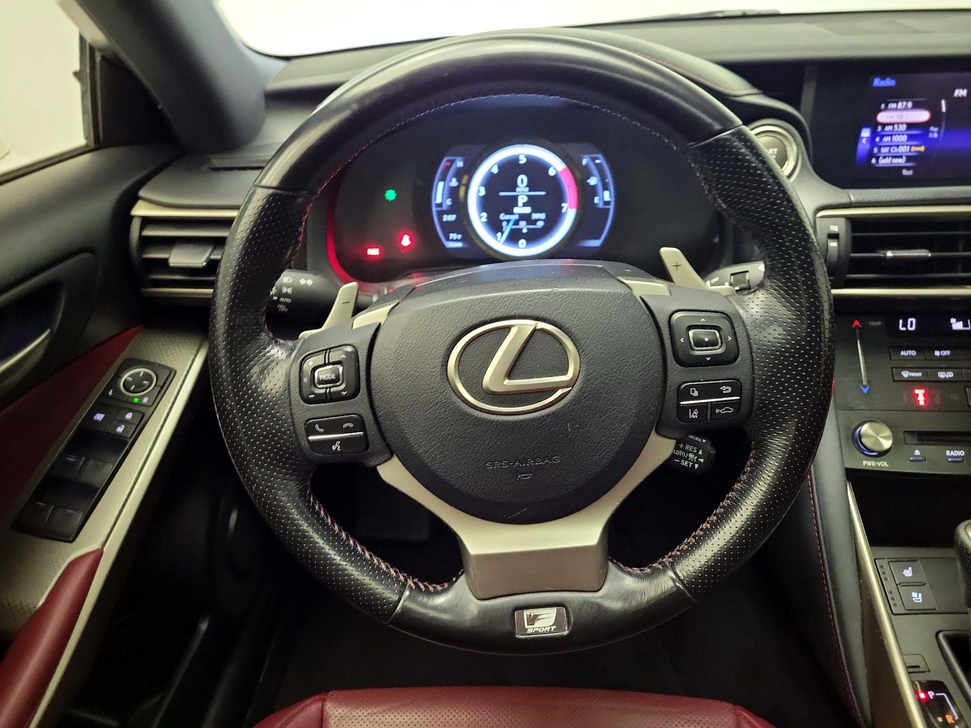 Thumbnail: 2018 Lexus IS - 10