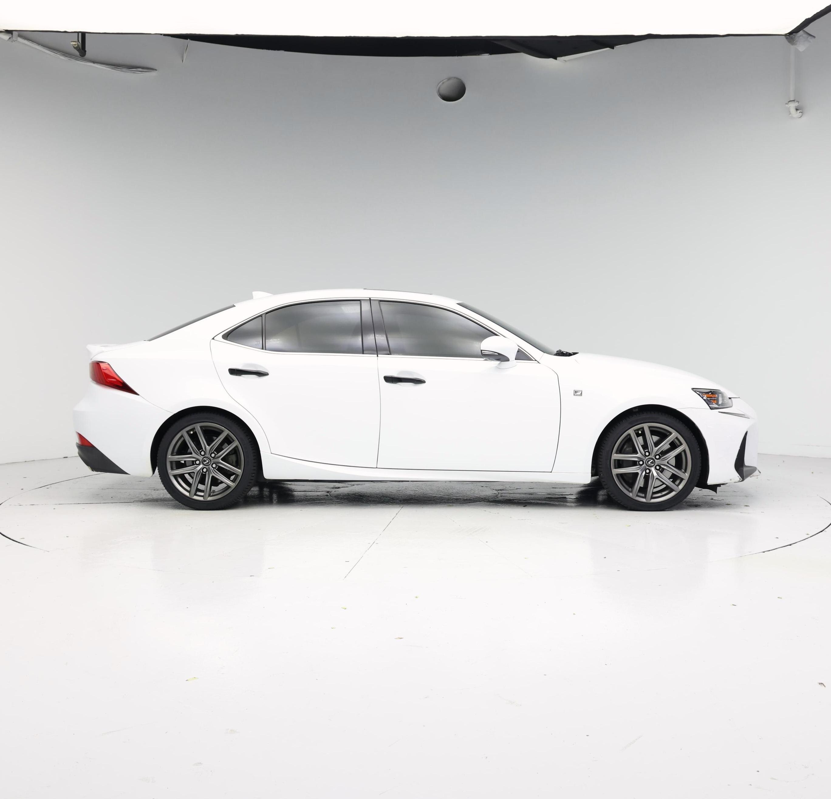 Thumbnail: 2018 Lexus IS - 7