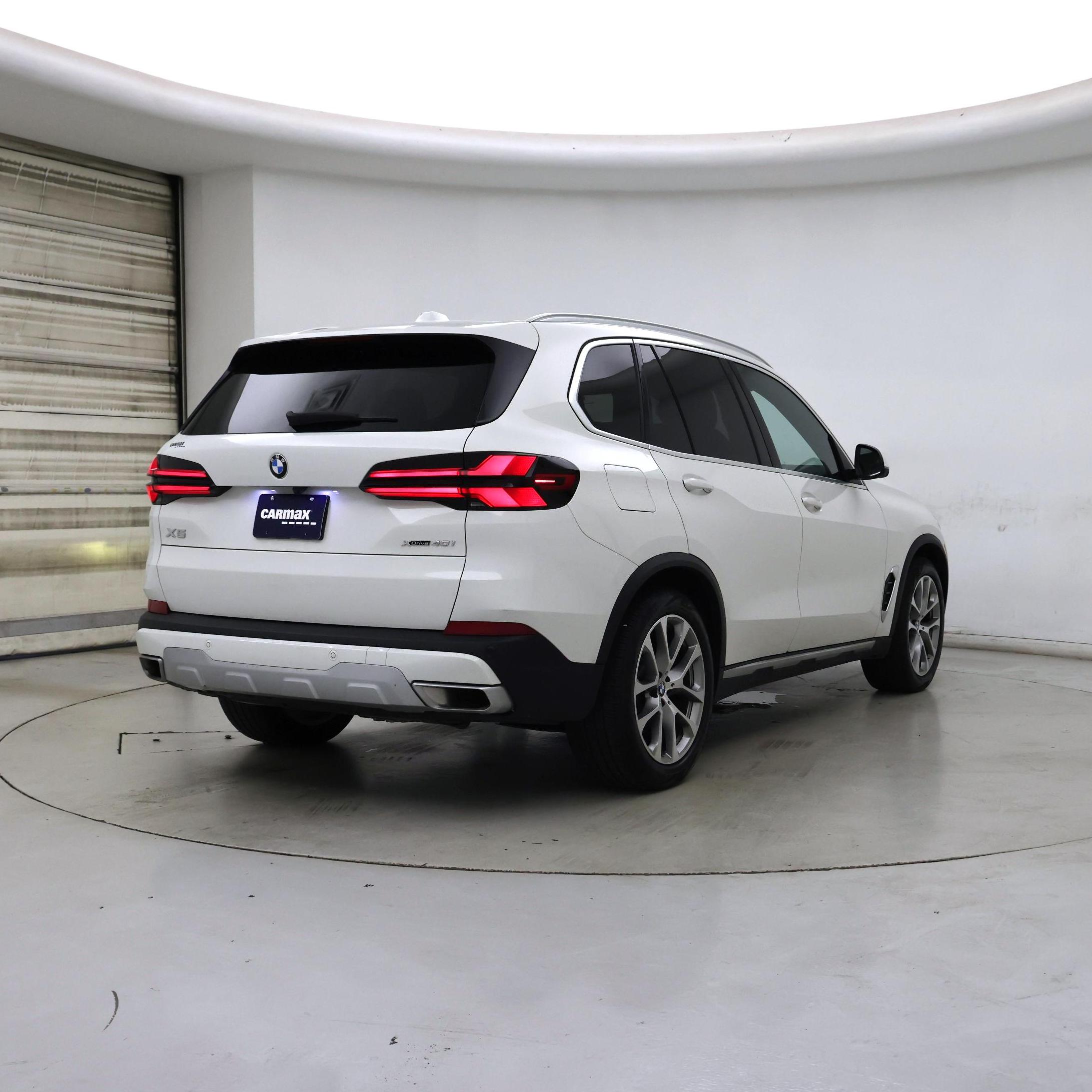 Thumbnail: 2024 BMW X5 - 8
