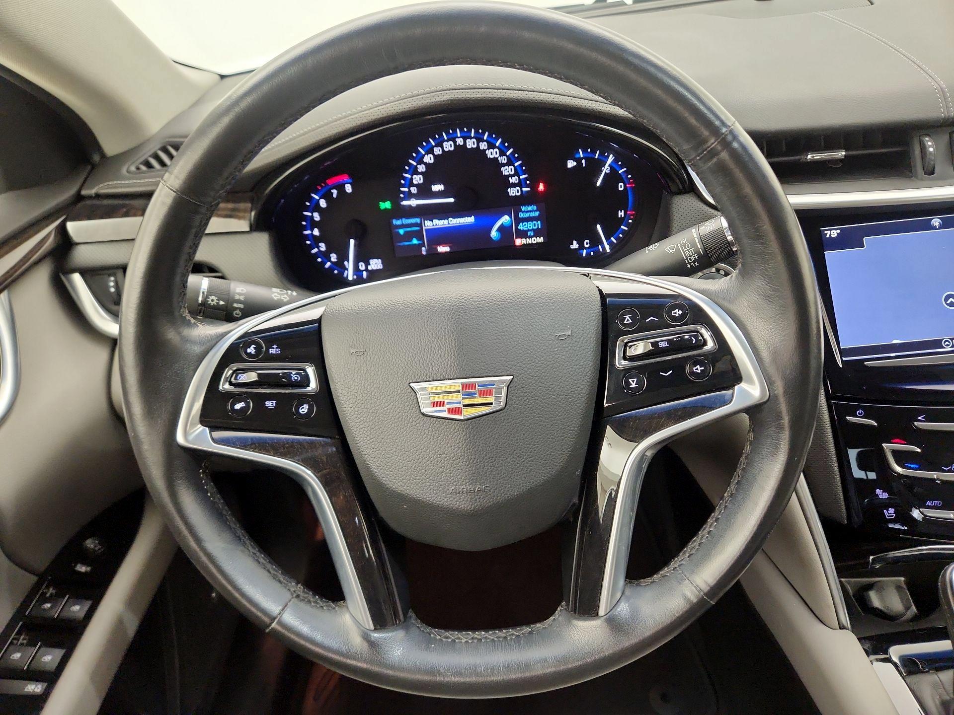 Thumbnail: 2016 Cadillac XTS - 10