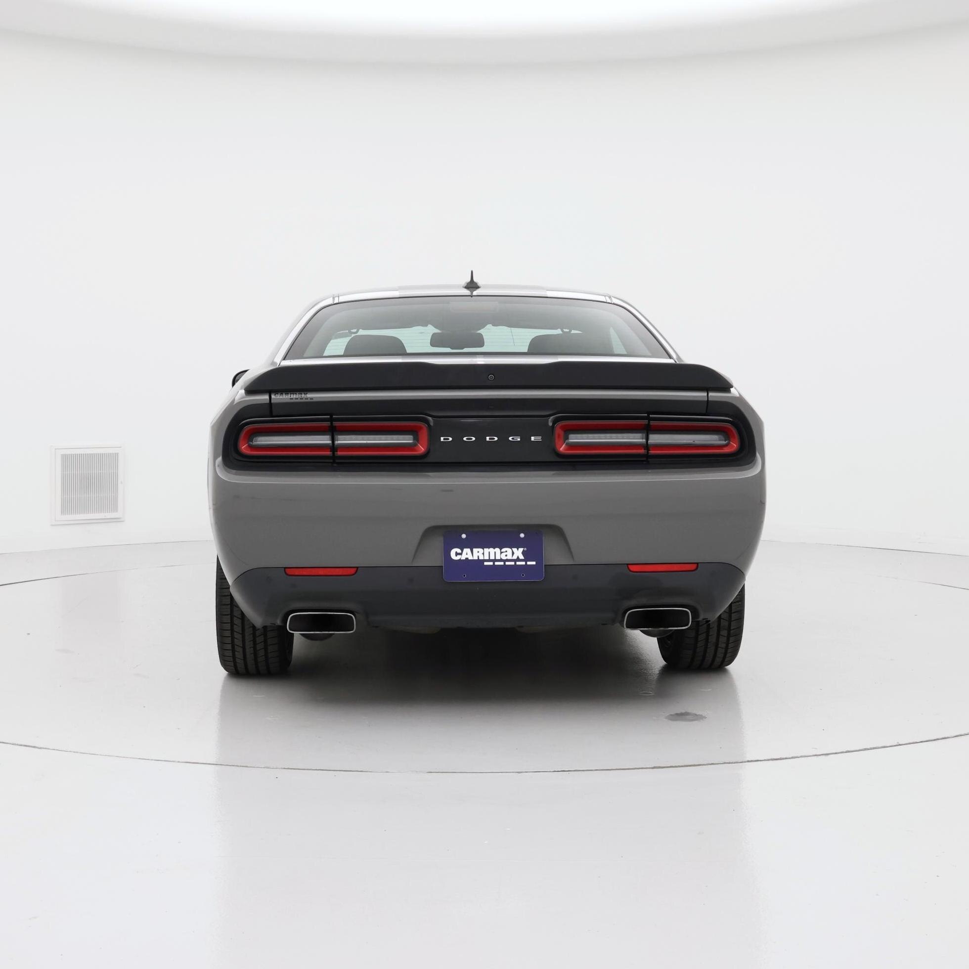 Thumbnail: 2017 Dodge Challenger - 6