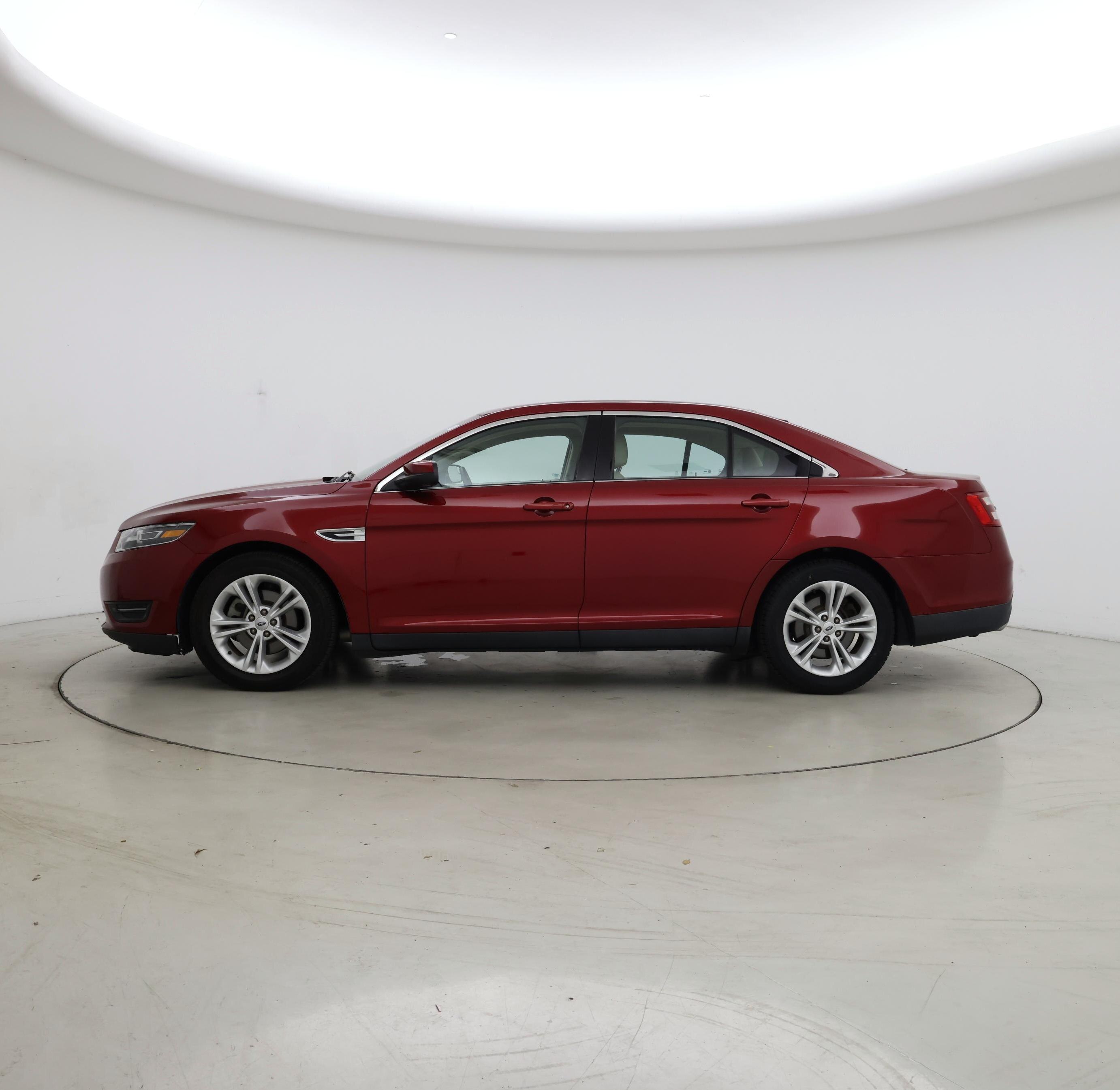 Thumbnail: 2016 Ford Taurus - 3