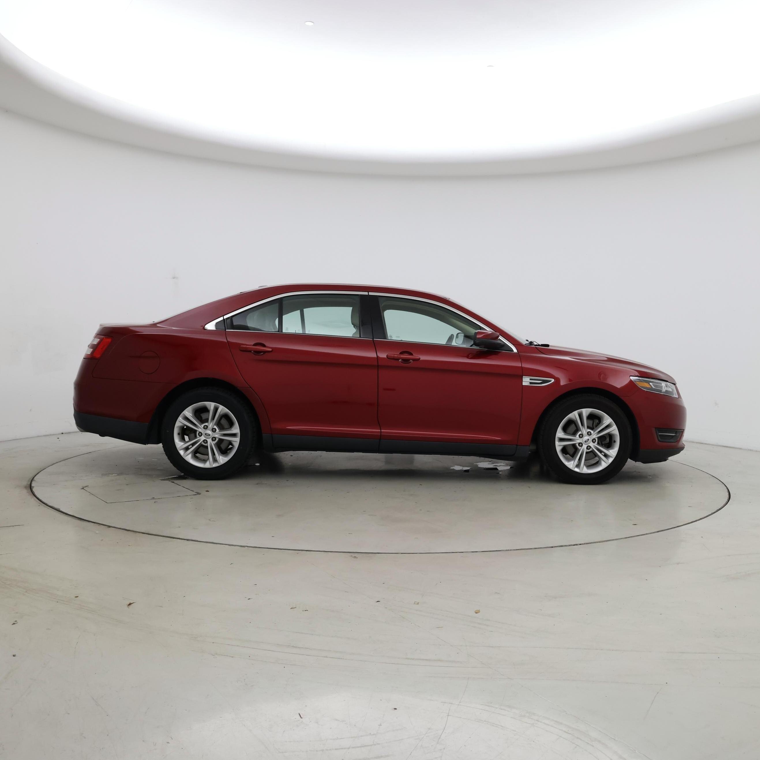 Thumbnail: 2016 Ford Taurus - 7