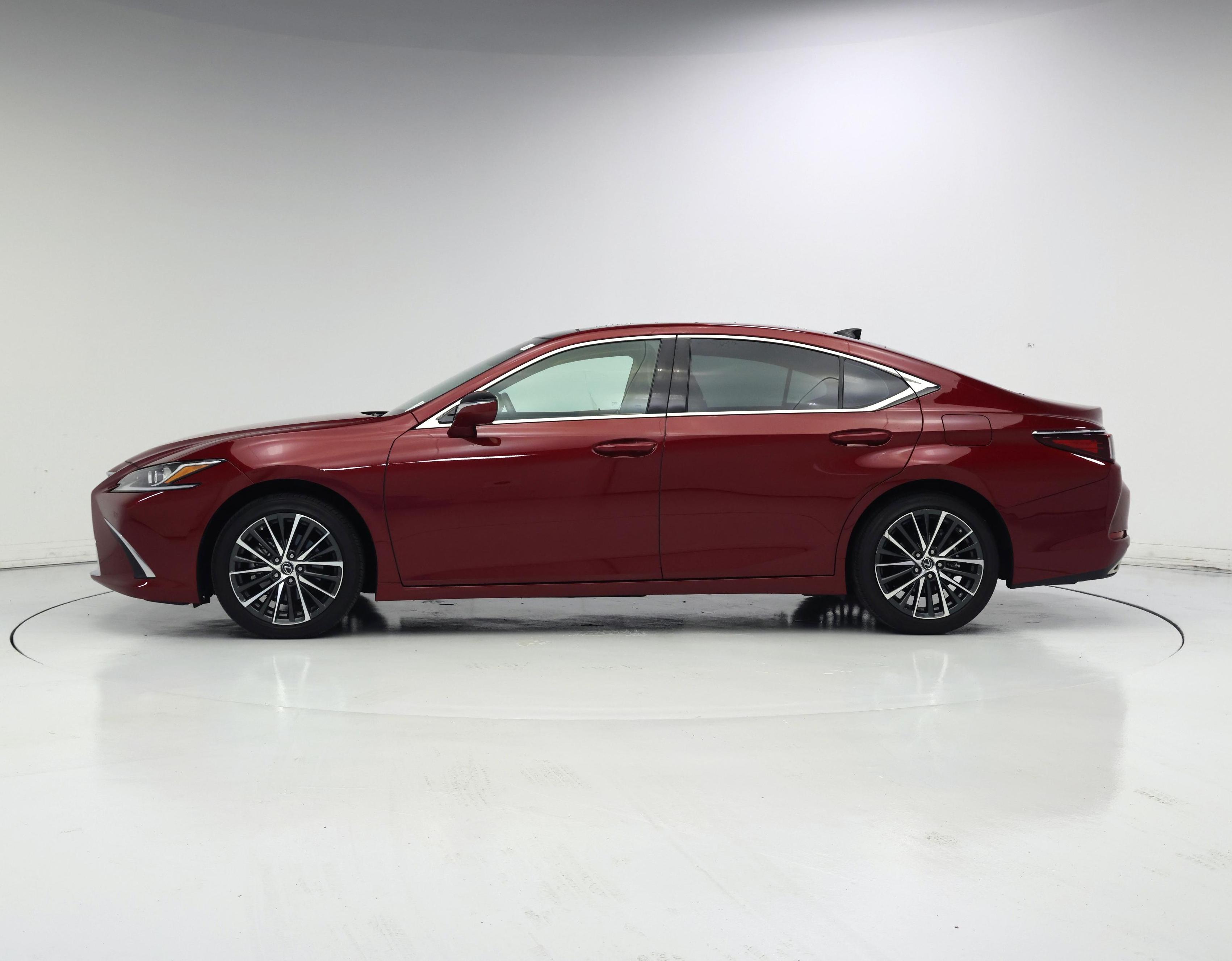 Thumbnail: 2024 Lexus ES - 3