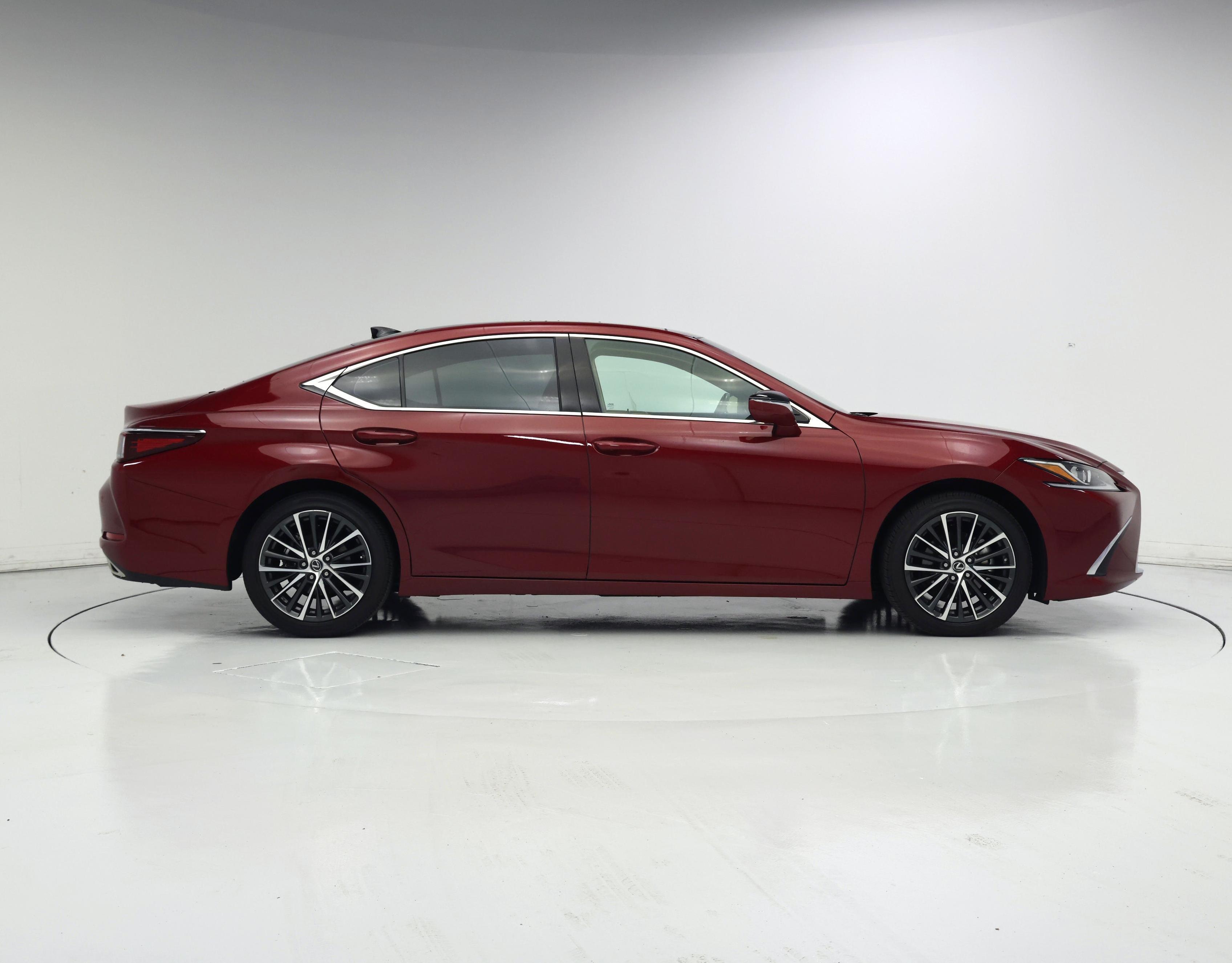 Thumbnail: 2024 Lexus ES - 7