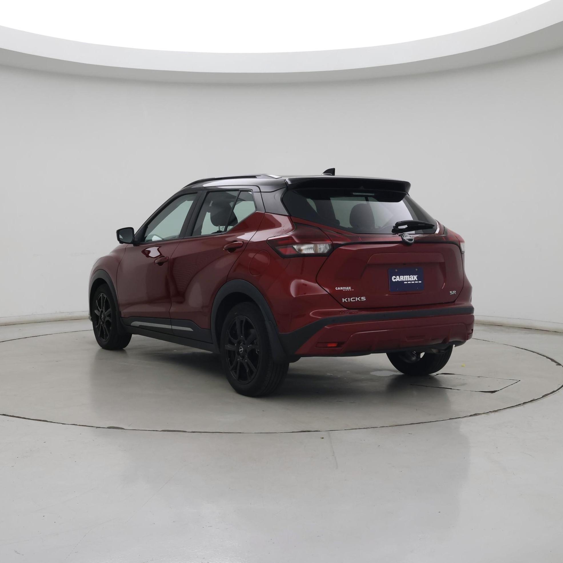 Thumbnail: 2023 Nissan Kicks - 2