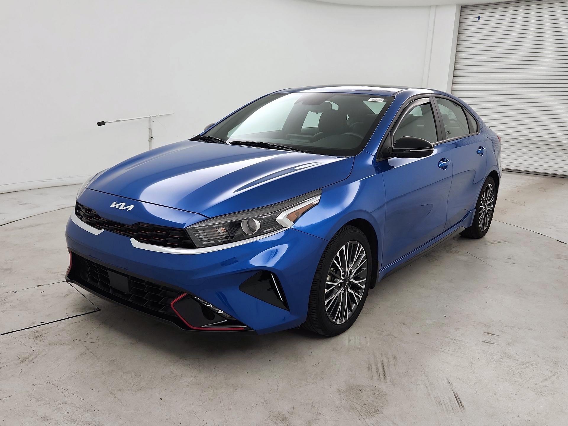 Thumbnail: 2024 Kia Forte - 3