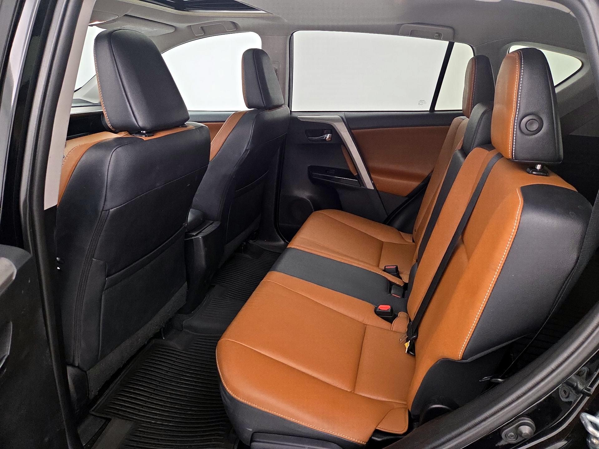 Thumbnail: 2016 Toyota RAV4 - 20