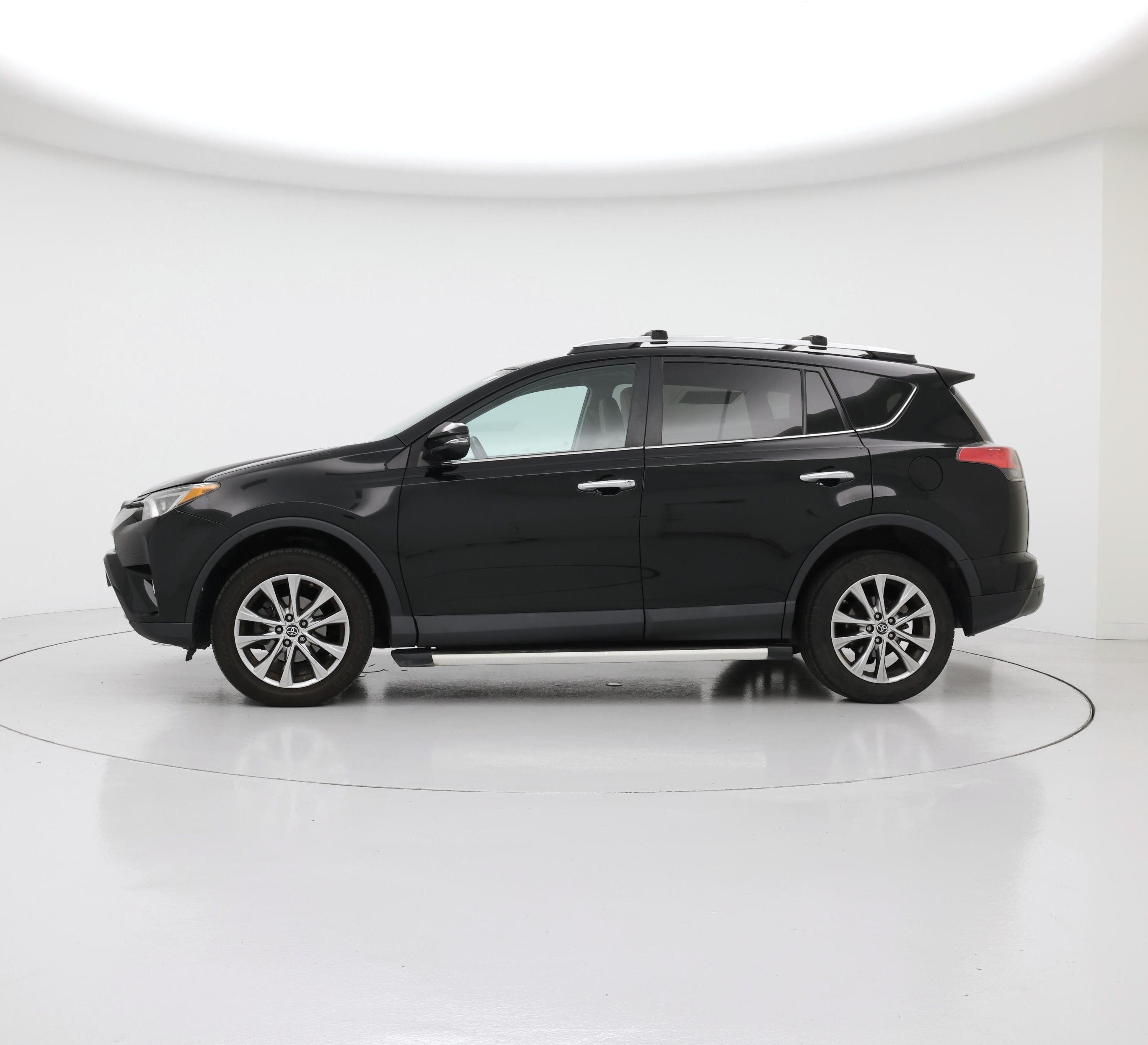 Thumbnail: 2016 Toyota RAV4 - 3