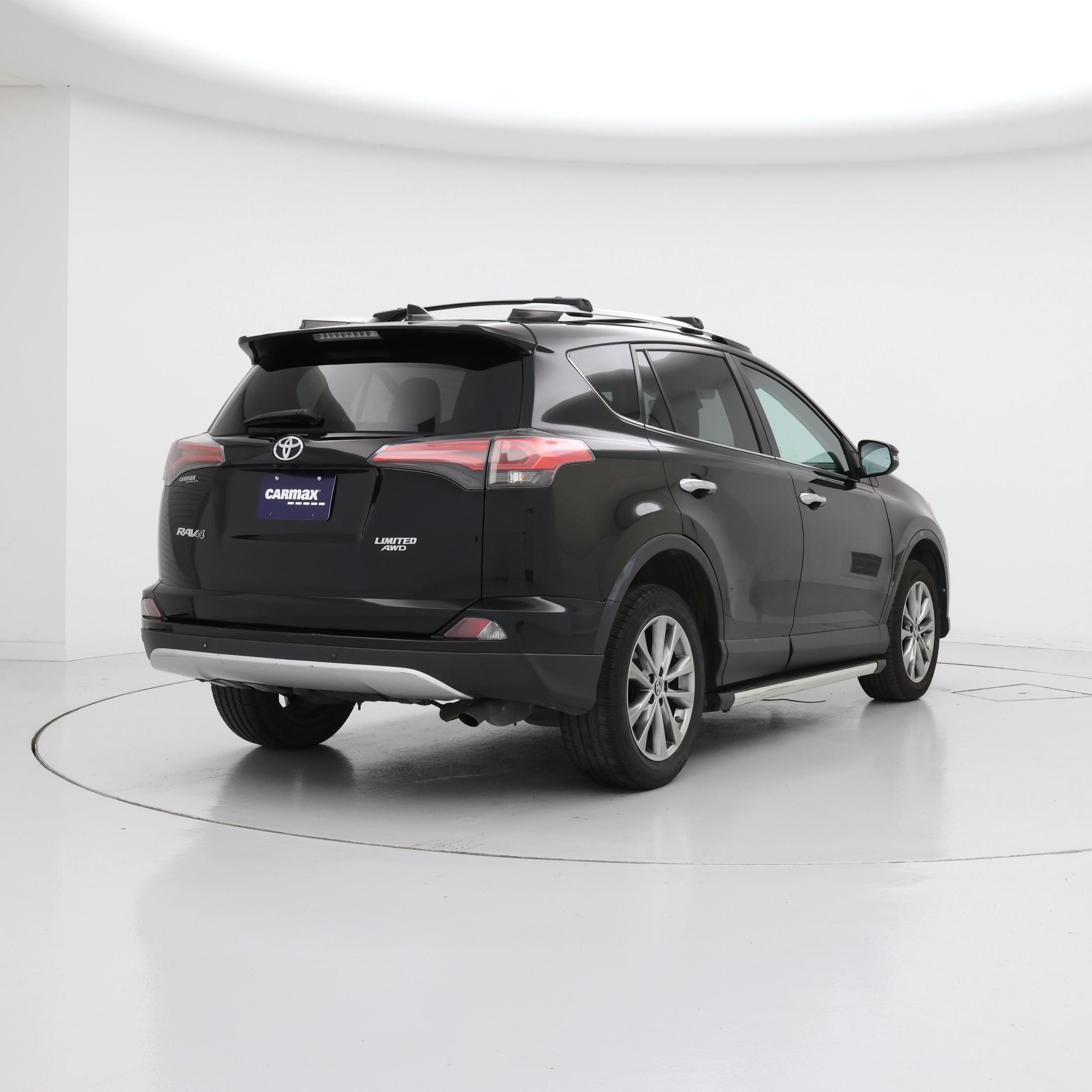 Thumbnail: 2016 Toyota RAV4 - 8