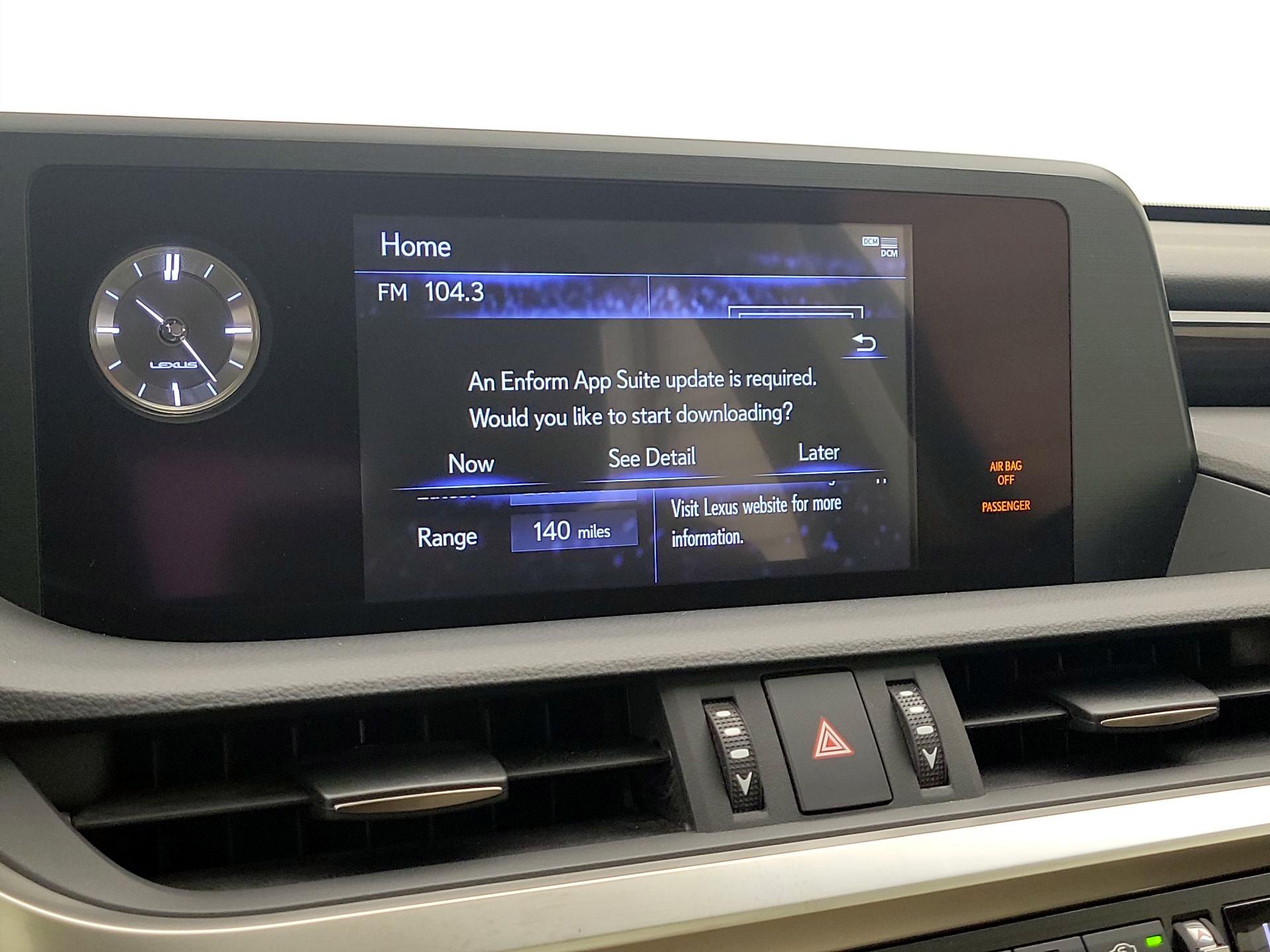 Thumbnail: 2020 Lexus ES - 15