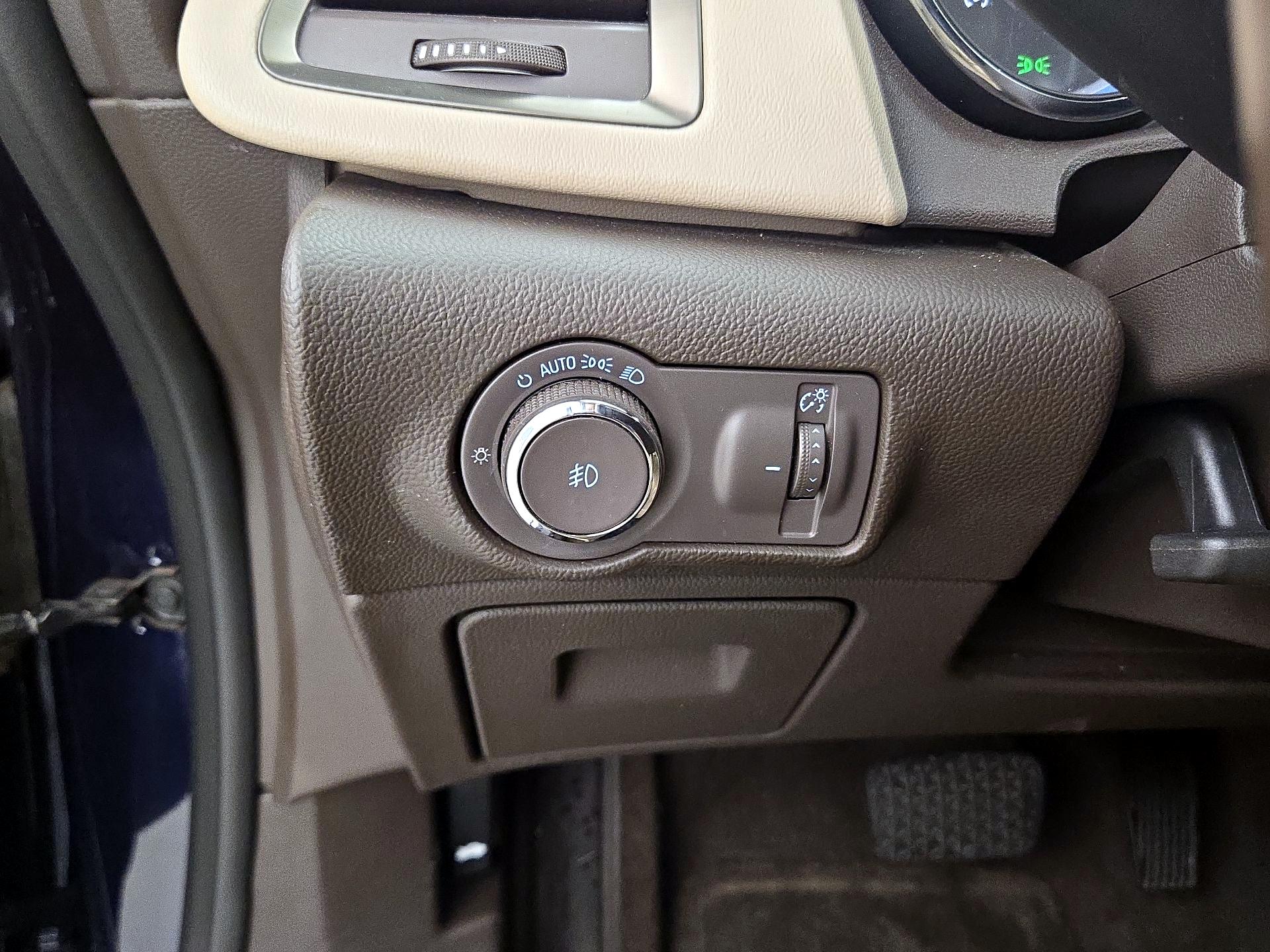 Thumbnail: 2015 Buick Verano - 13