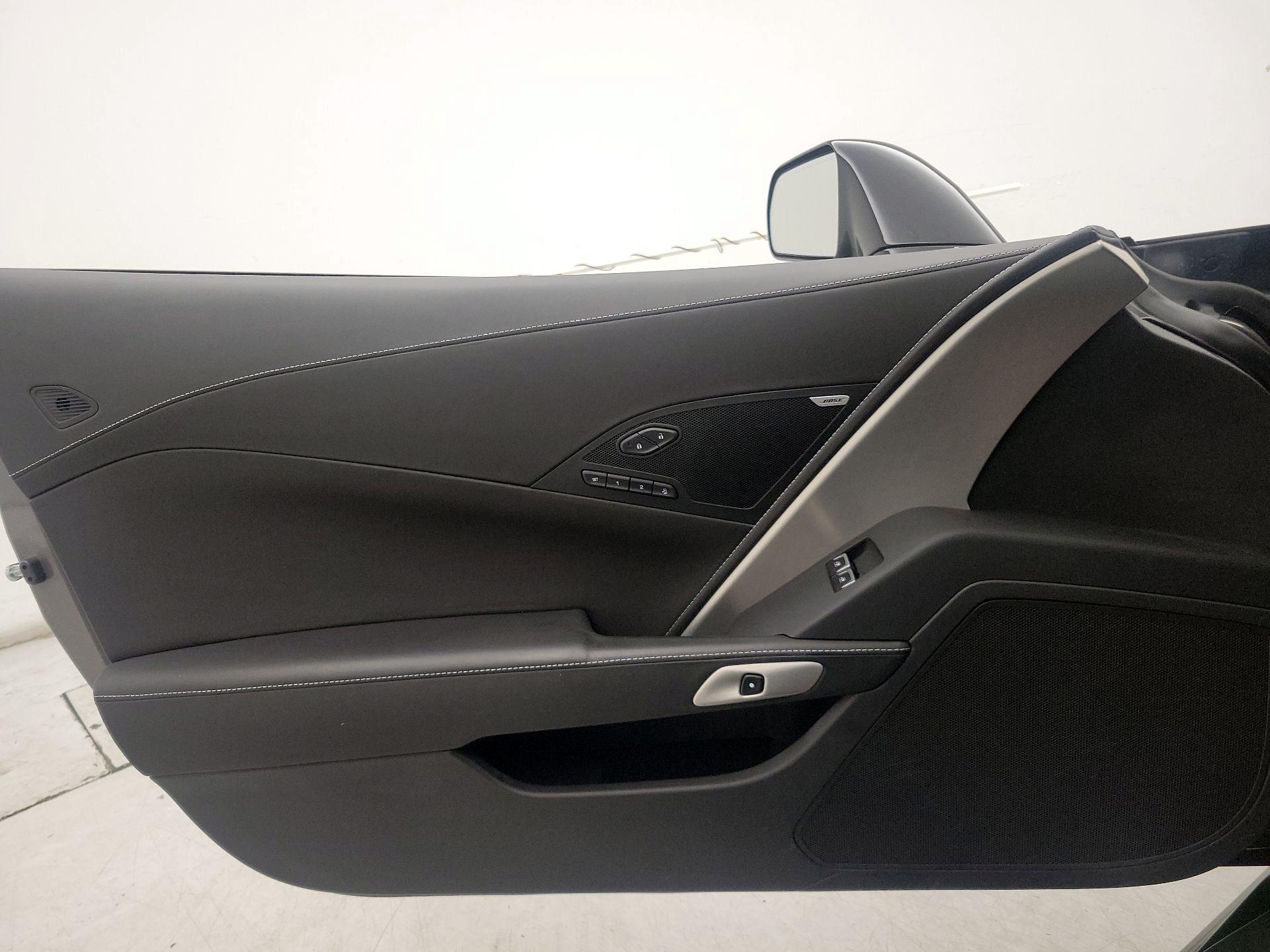 Thumbnail: 2015 Chevrolet Corvette - 12