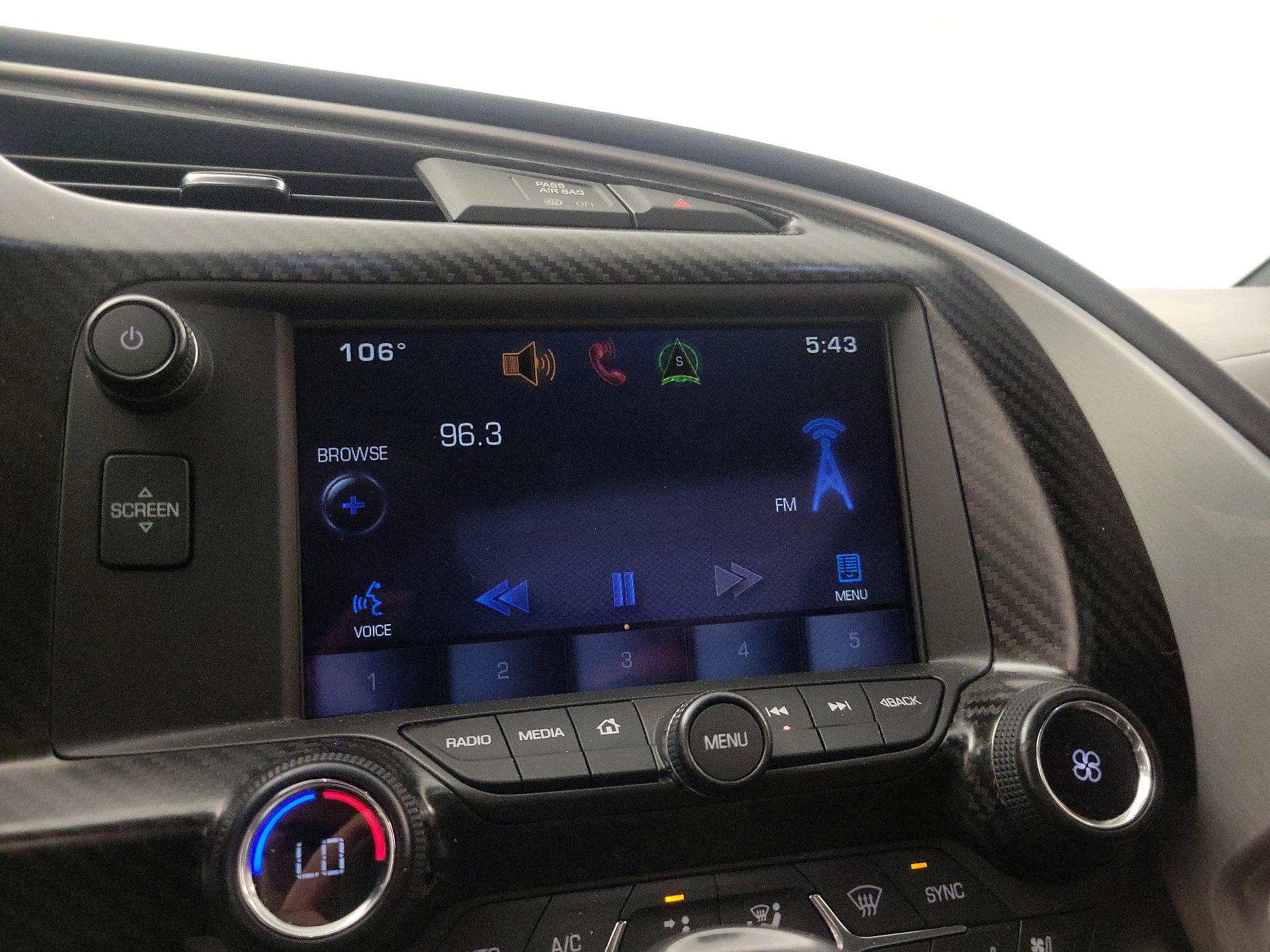 Thumbnail: 2015 Chevrolet Corvette - 16