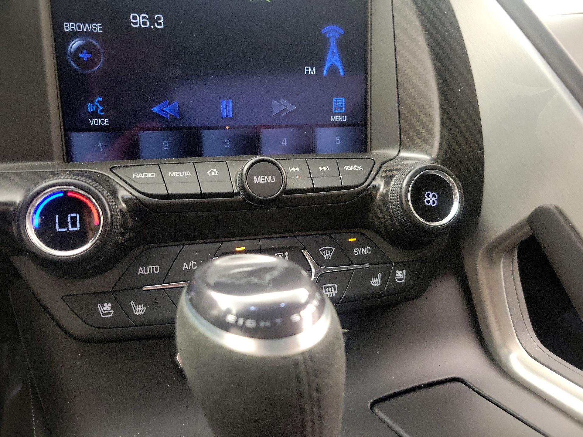 Thumbnail: 2015 Chevrolet Corvette - 17