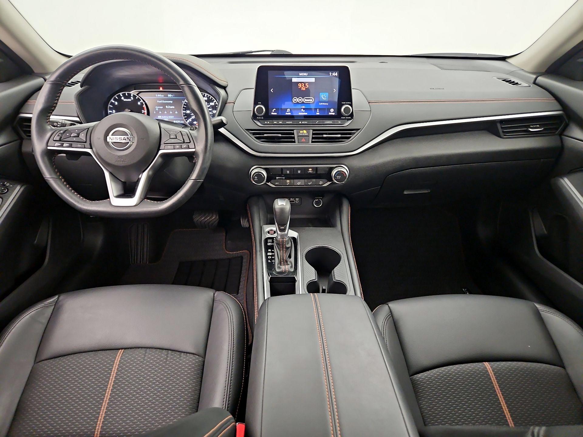 Thumbnail: 2022 Nissan Altima - 9
