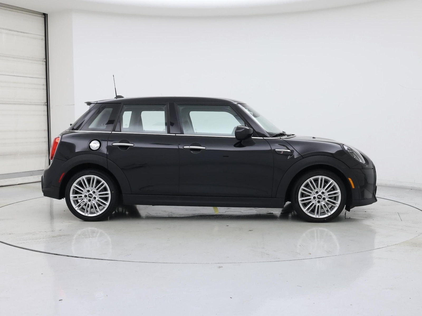 2024 MINI Hardtop 4 Door S - Photo 8