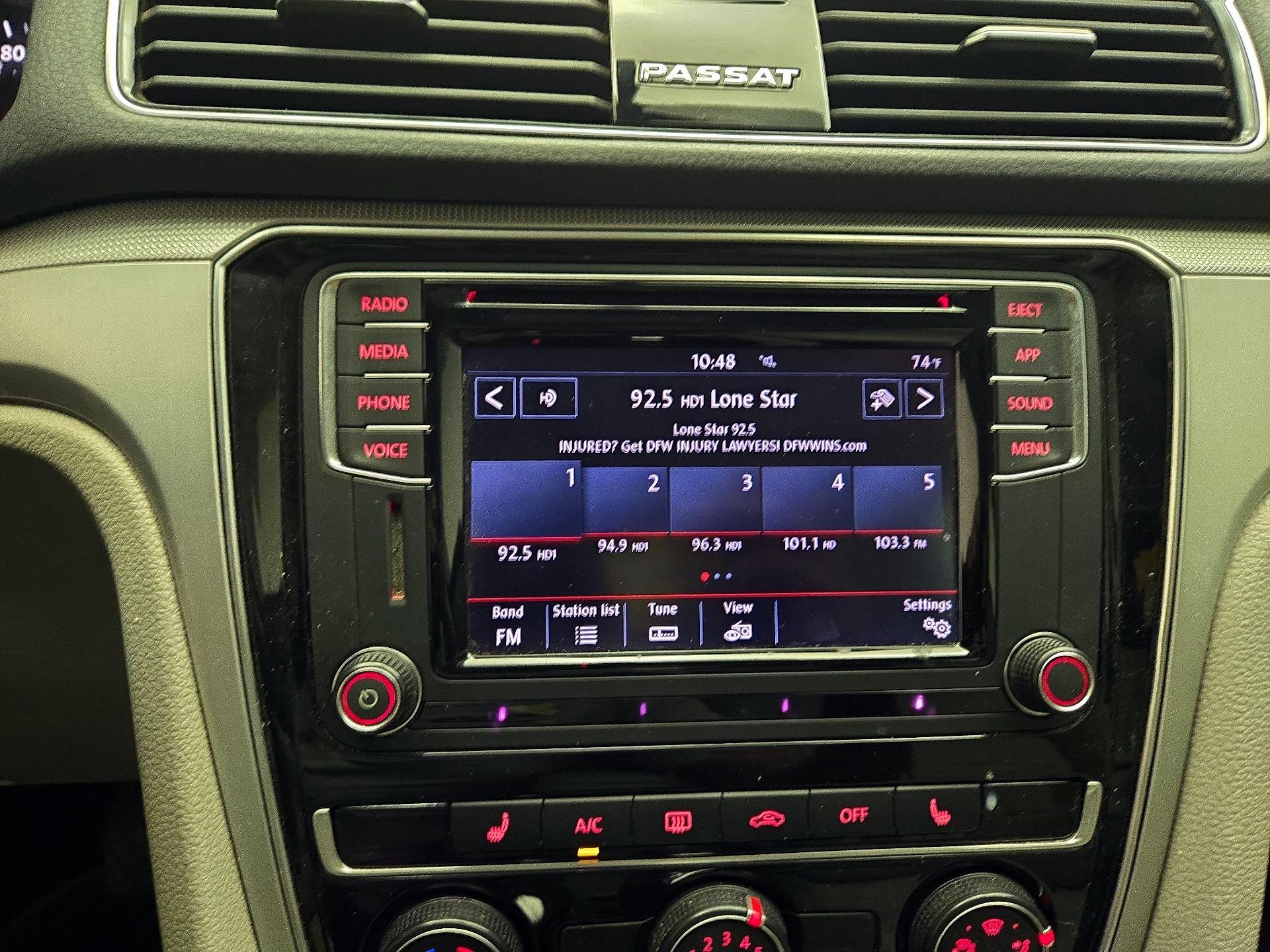 Thumbnail: 2019 Volkswagen Passat - 13