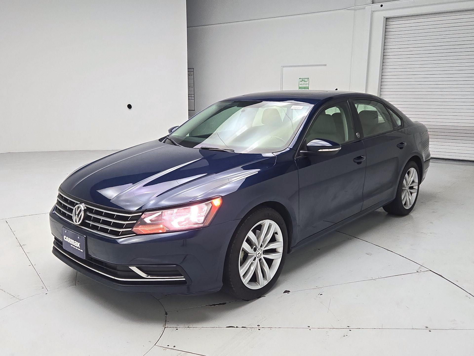 Thumbnail: 2019 Volkswagen Passat - 3