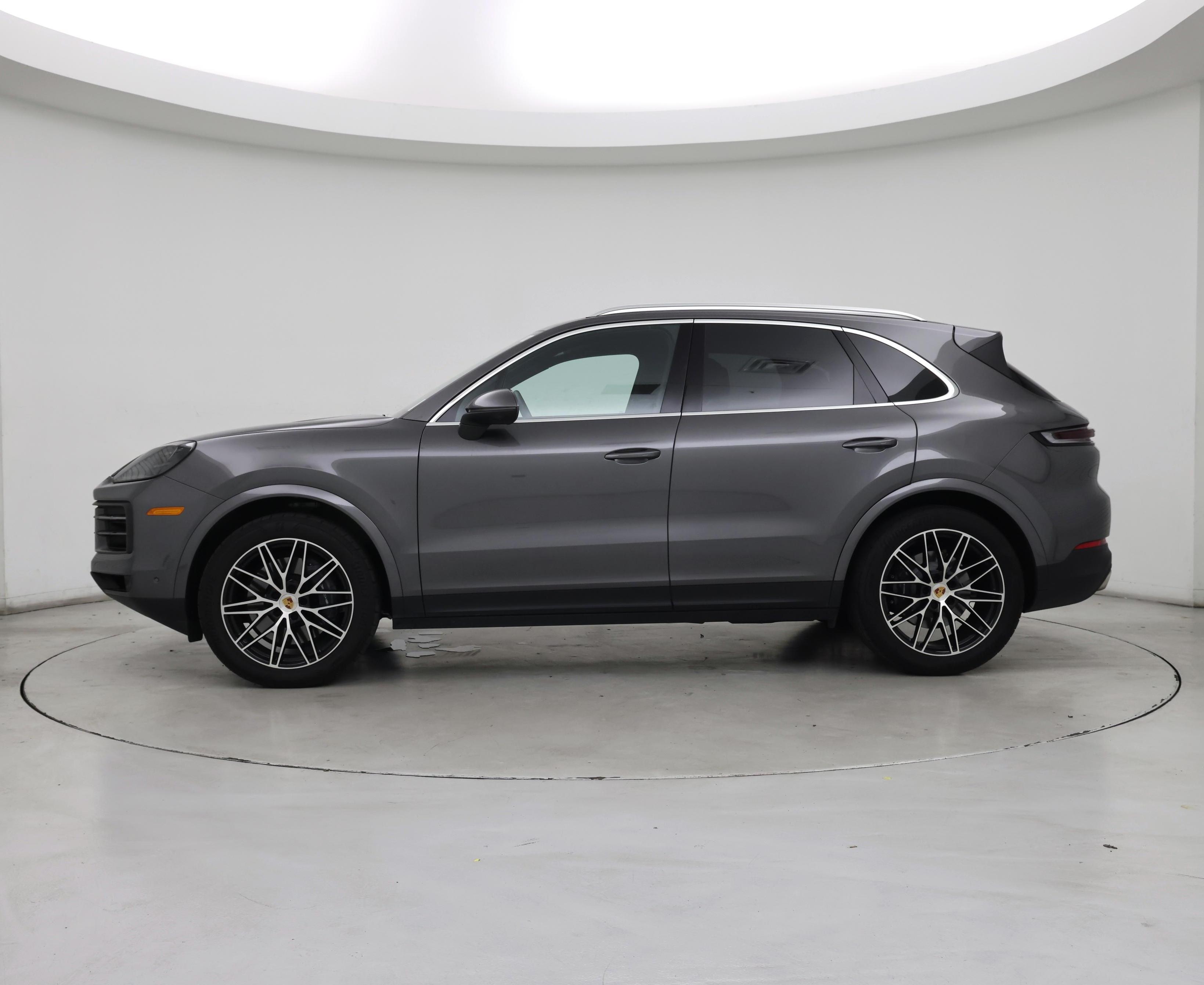 Thumbnail: 2025 Porsche Cayenne - 3
