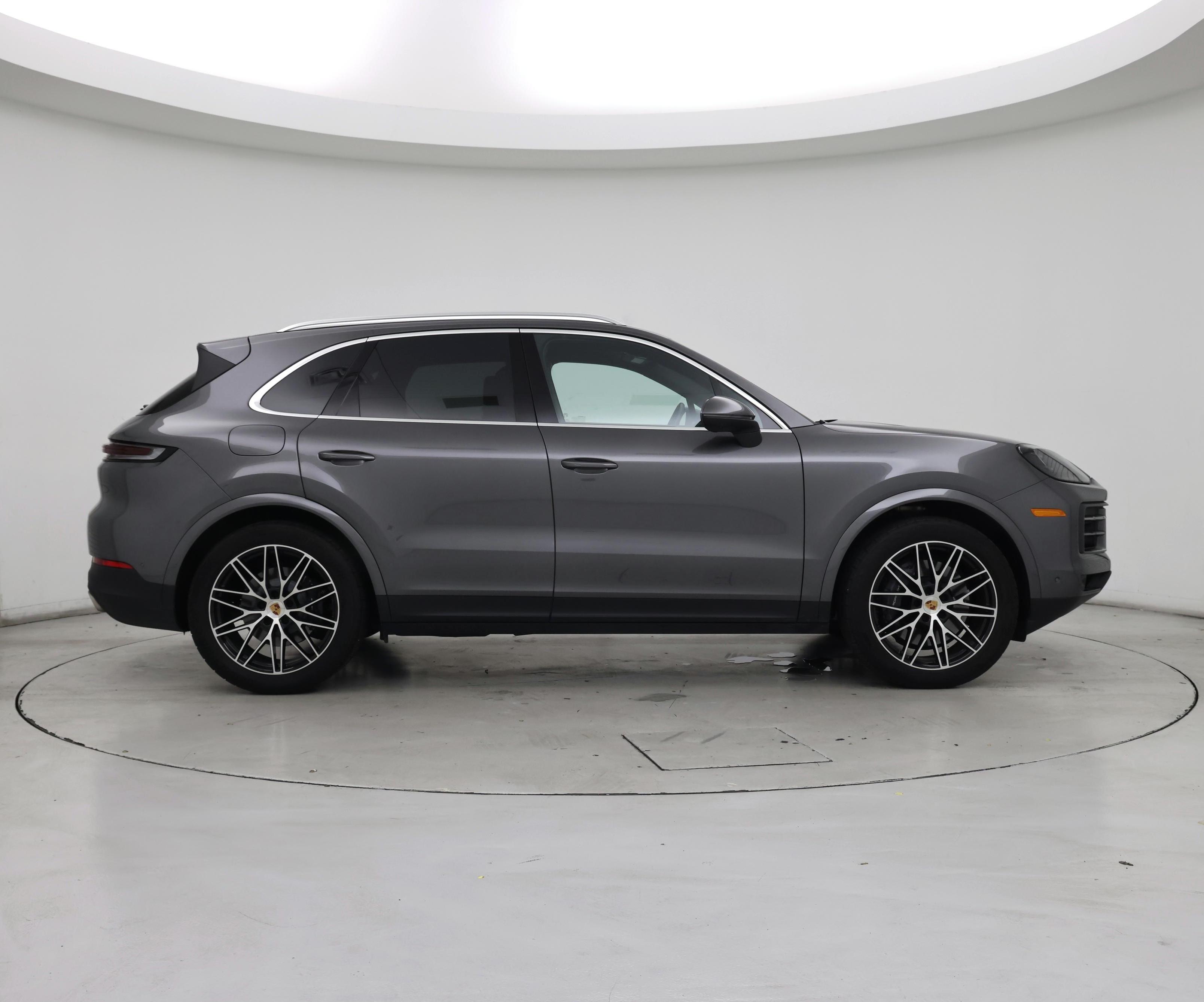 Thumbnail: 2025 Porsche Cayenne - 7