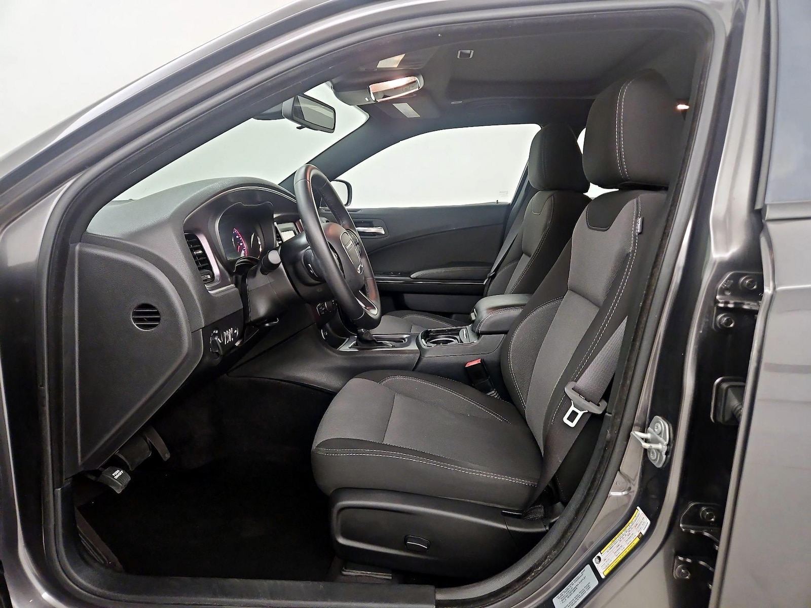 2017 Dodge Charger SE - Photo 12