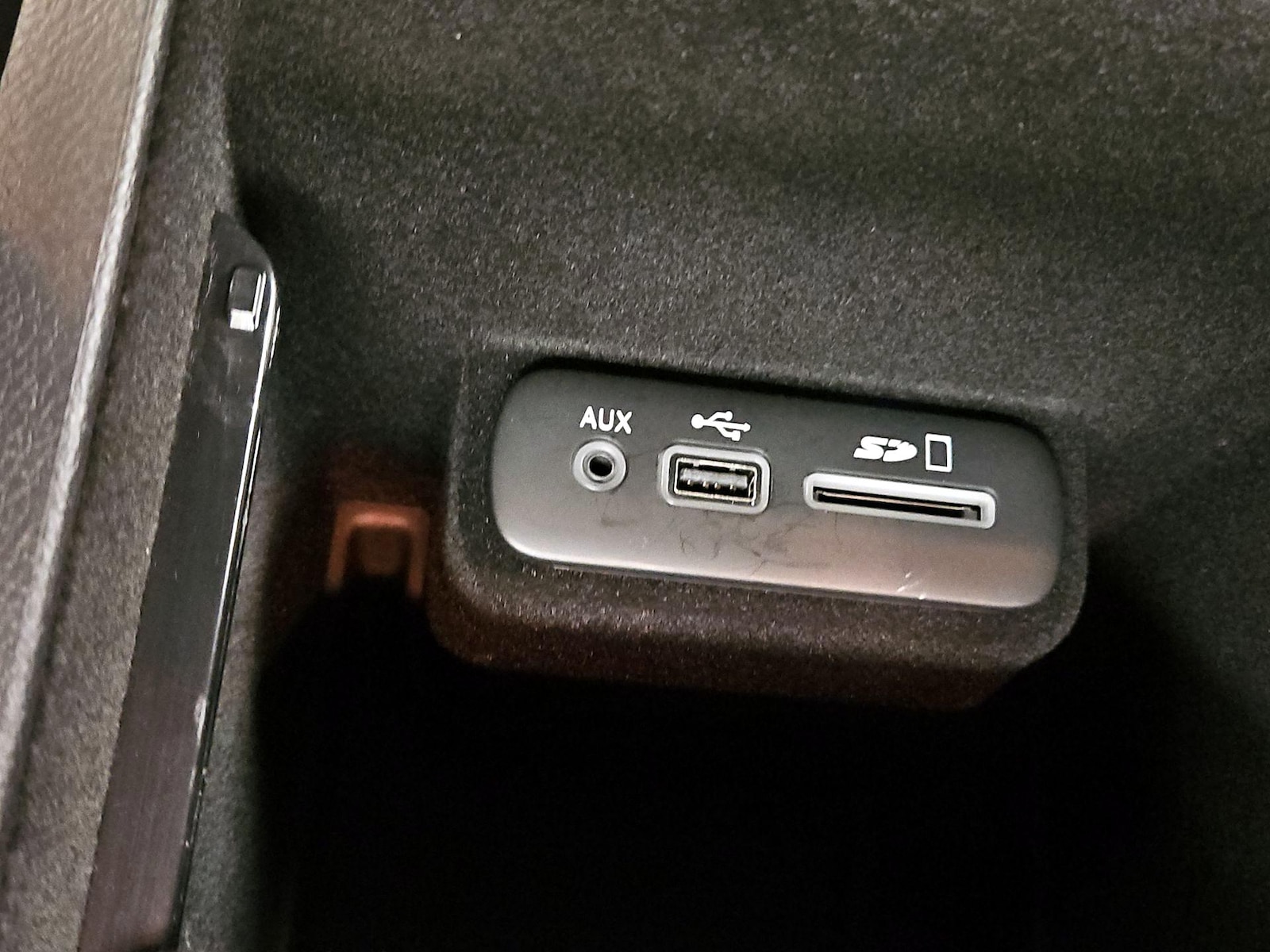 2017 Dodge Charger SE - Photo 18