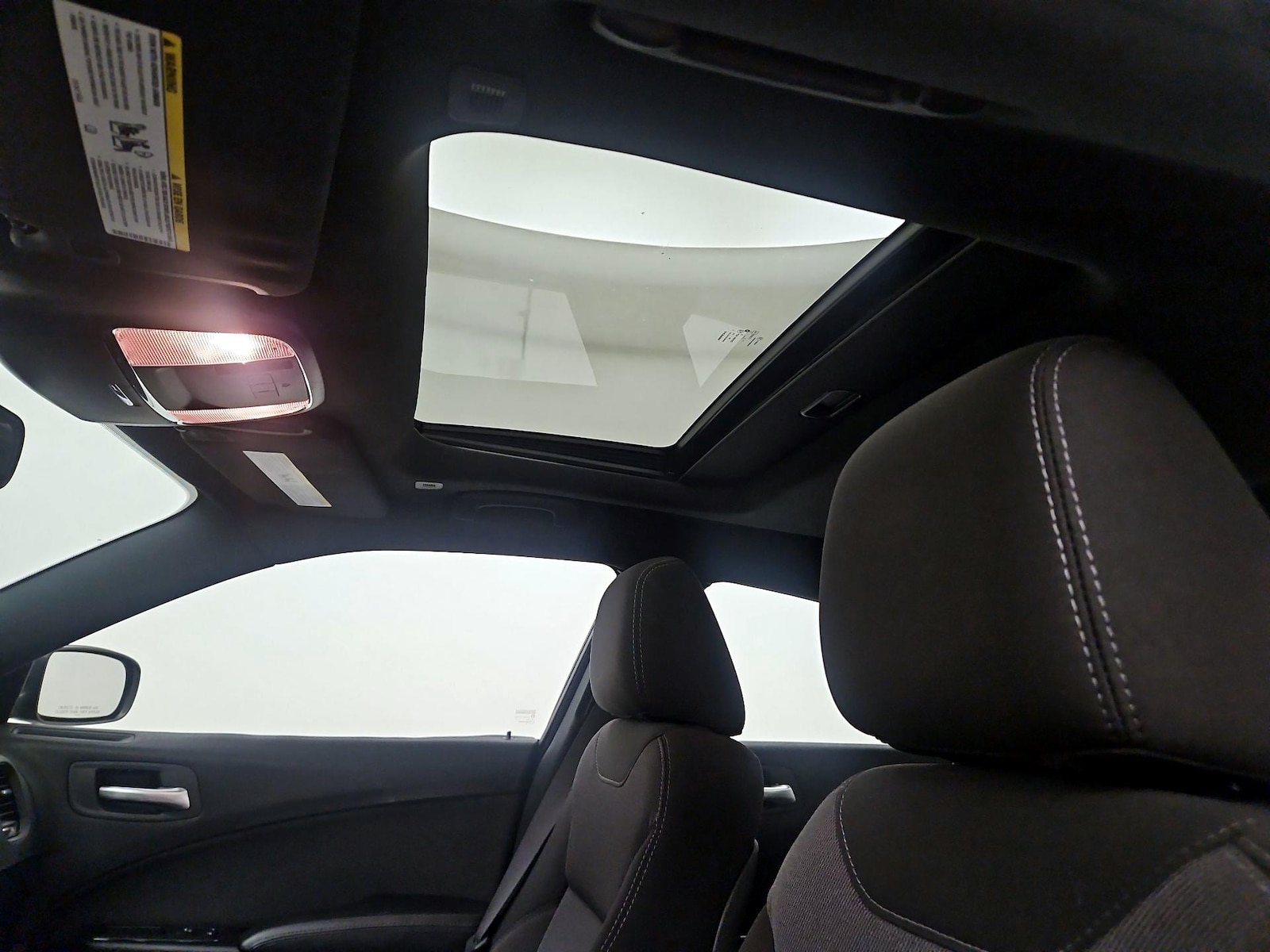 2017 Dodge Charger SE - Photo 19