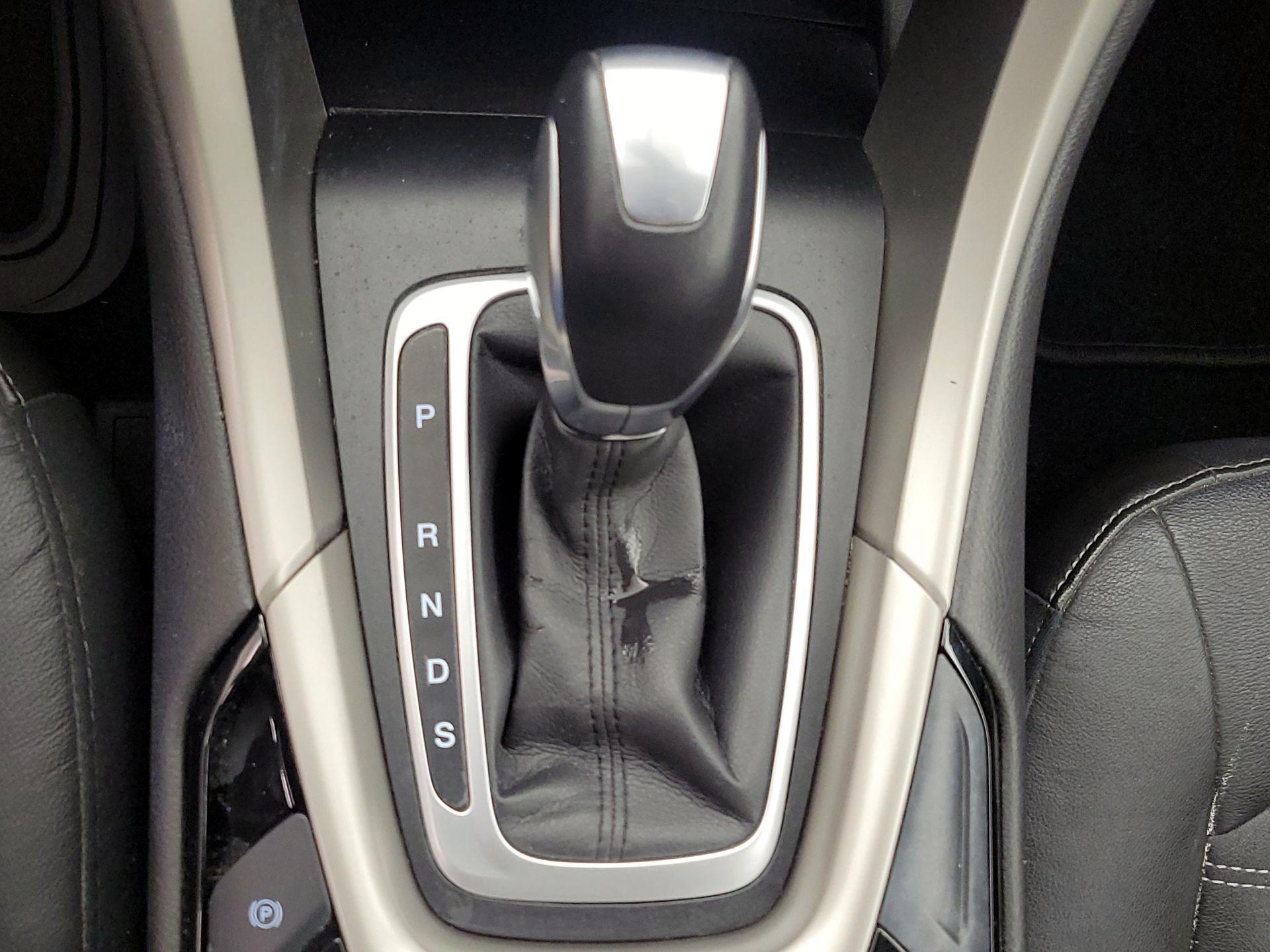 Thumbnail: 2015 Ford Fusion - 17
