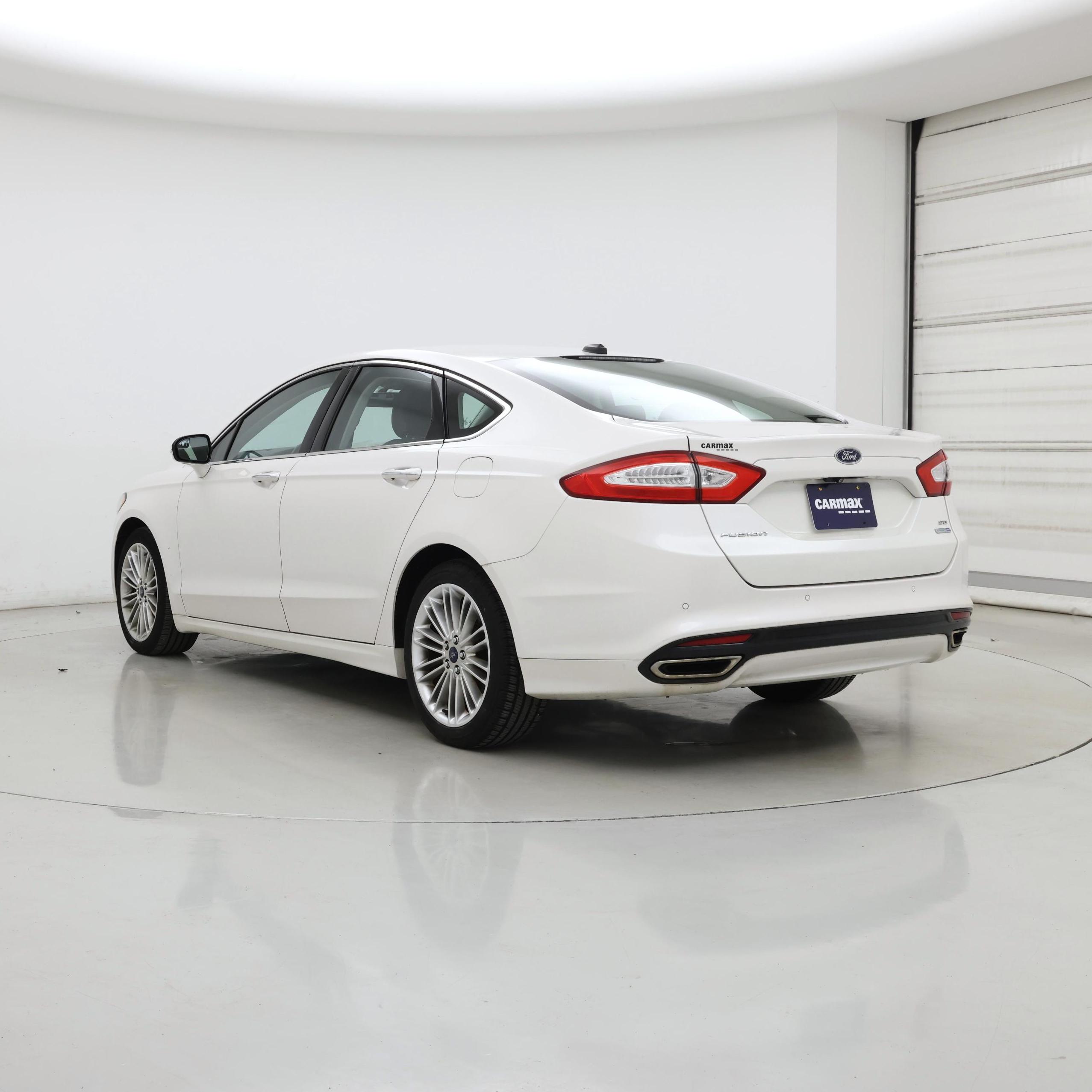 Thumbnail: 2015 Ford Fusion - 2