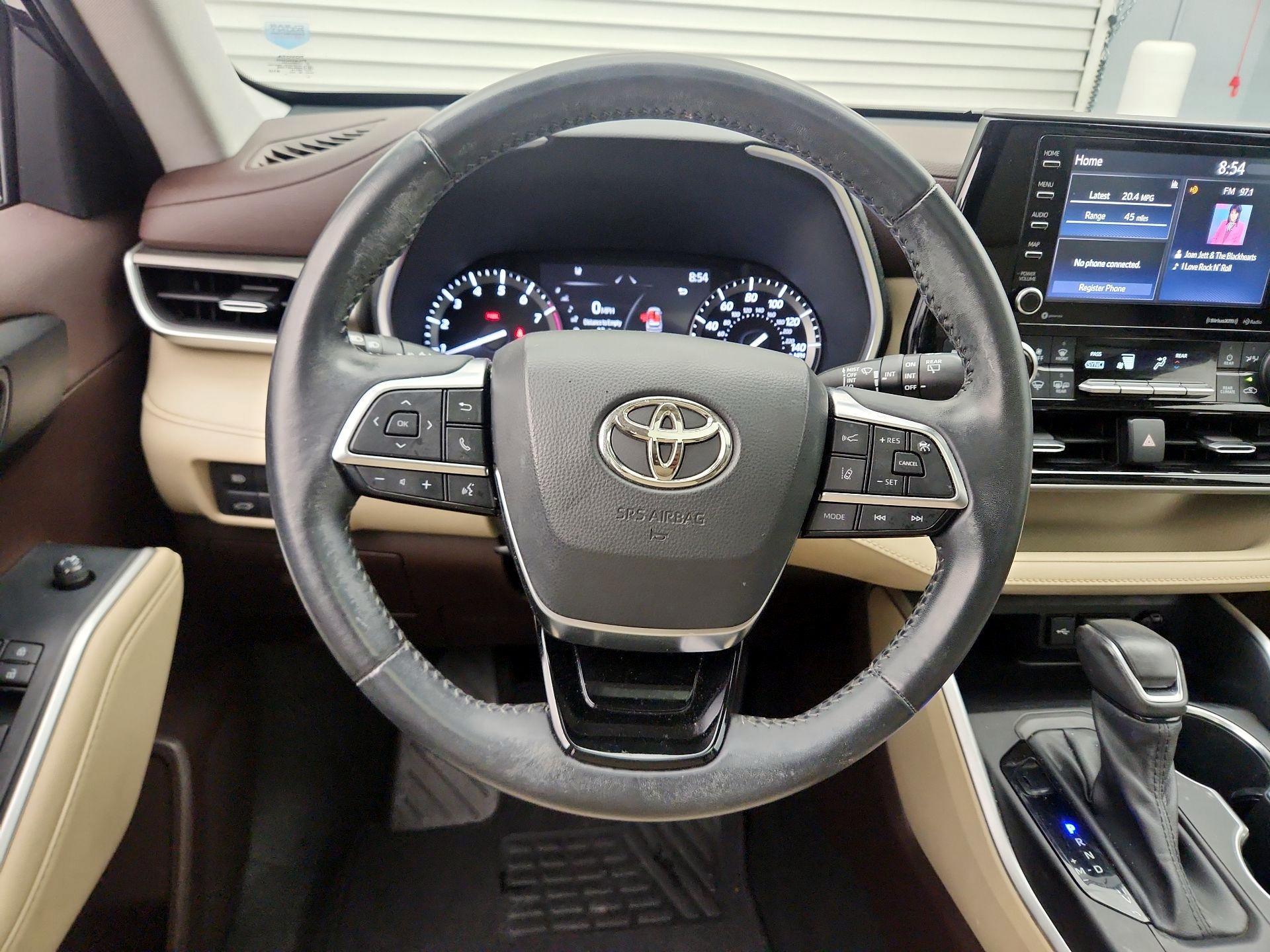 Thumbnail: 2020 Toyota Highlander - 10